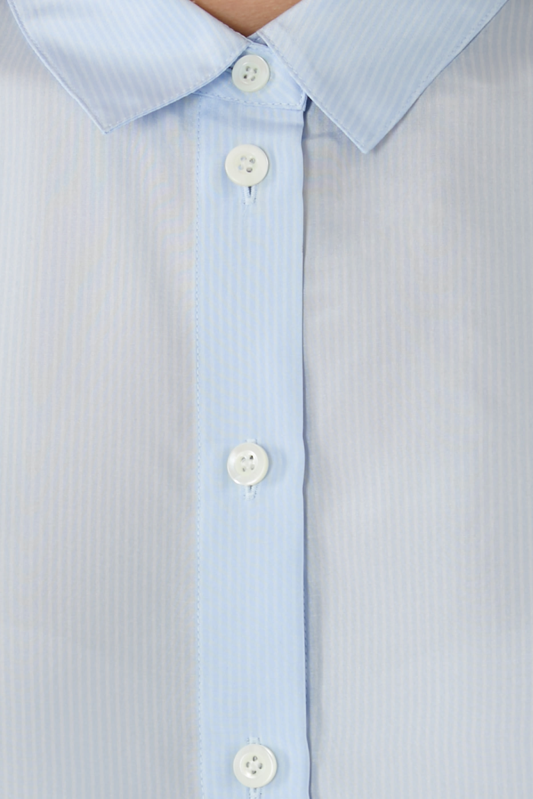 قميص كلاسيكي مخطط