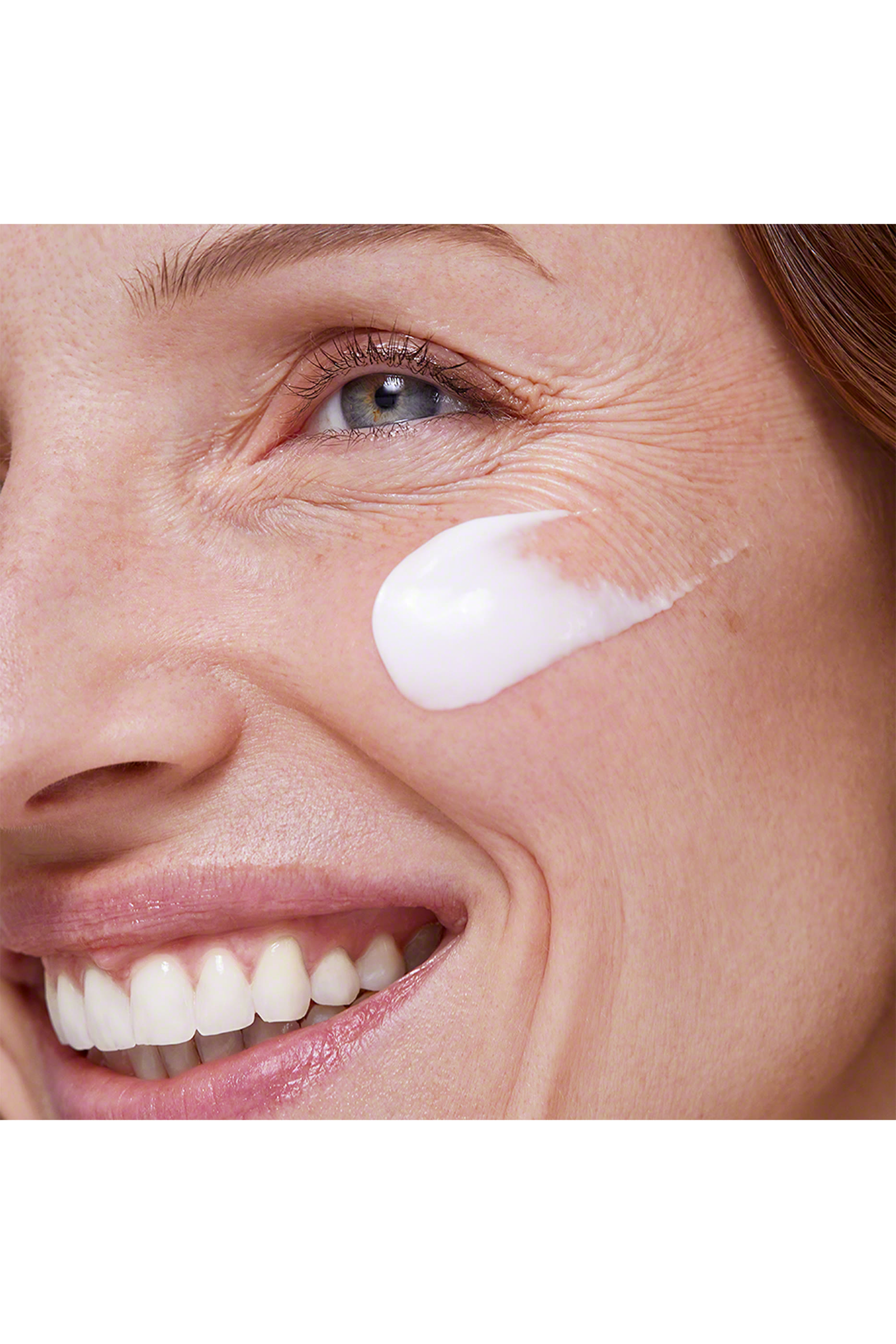 كريم في لشد البشرة