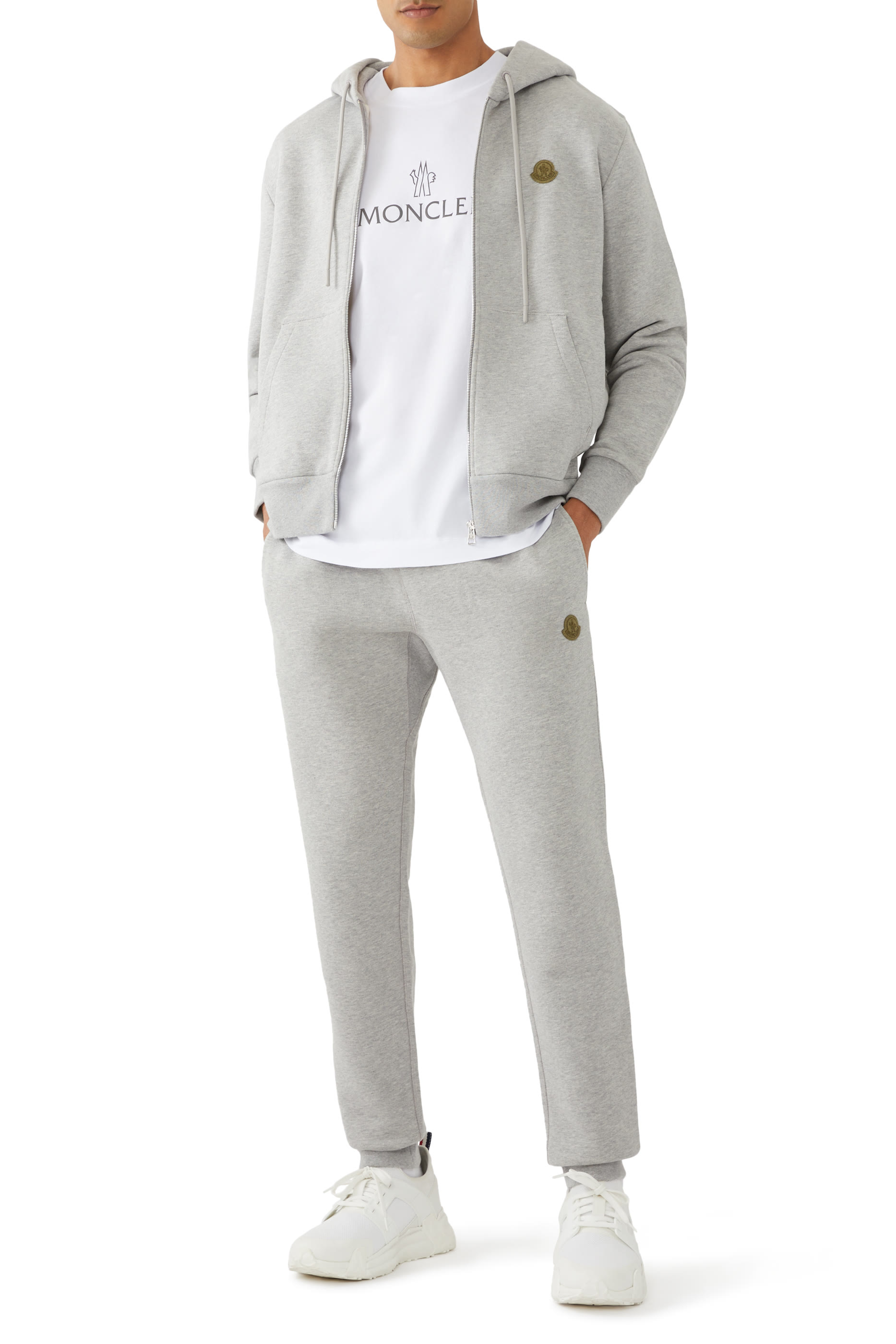 كارديجان بسحاب وشعار الماركة