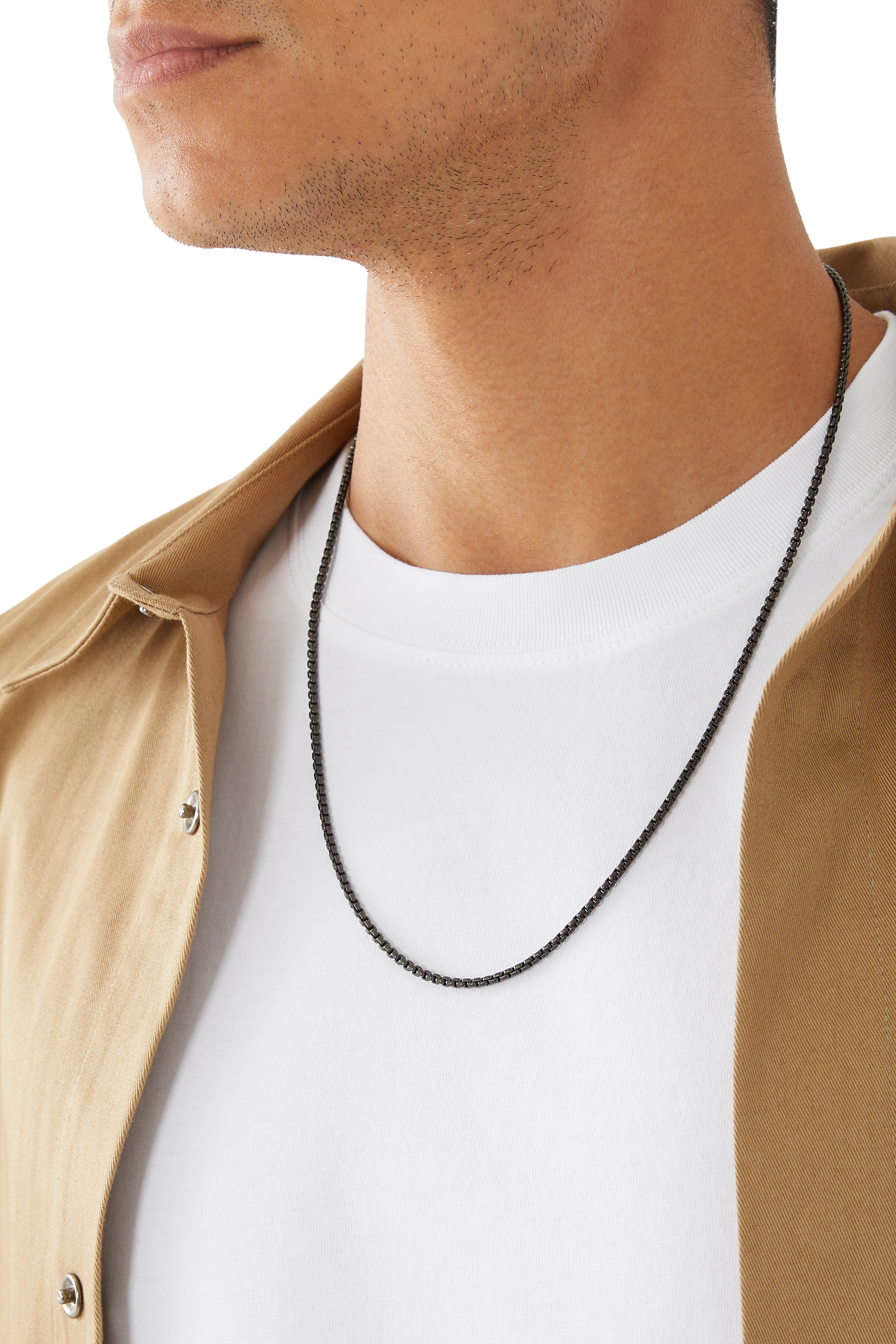 قلادة بحلقات مكعبة صغيرة