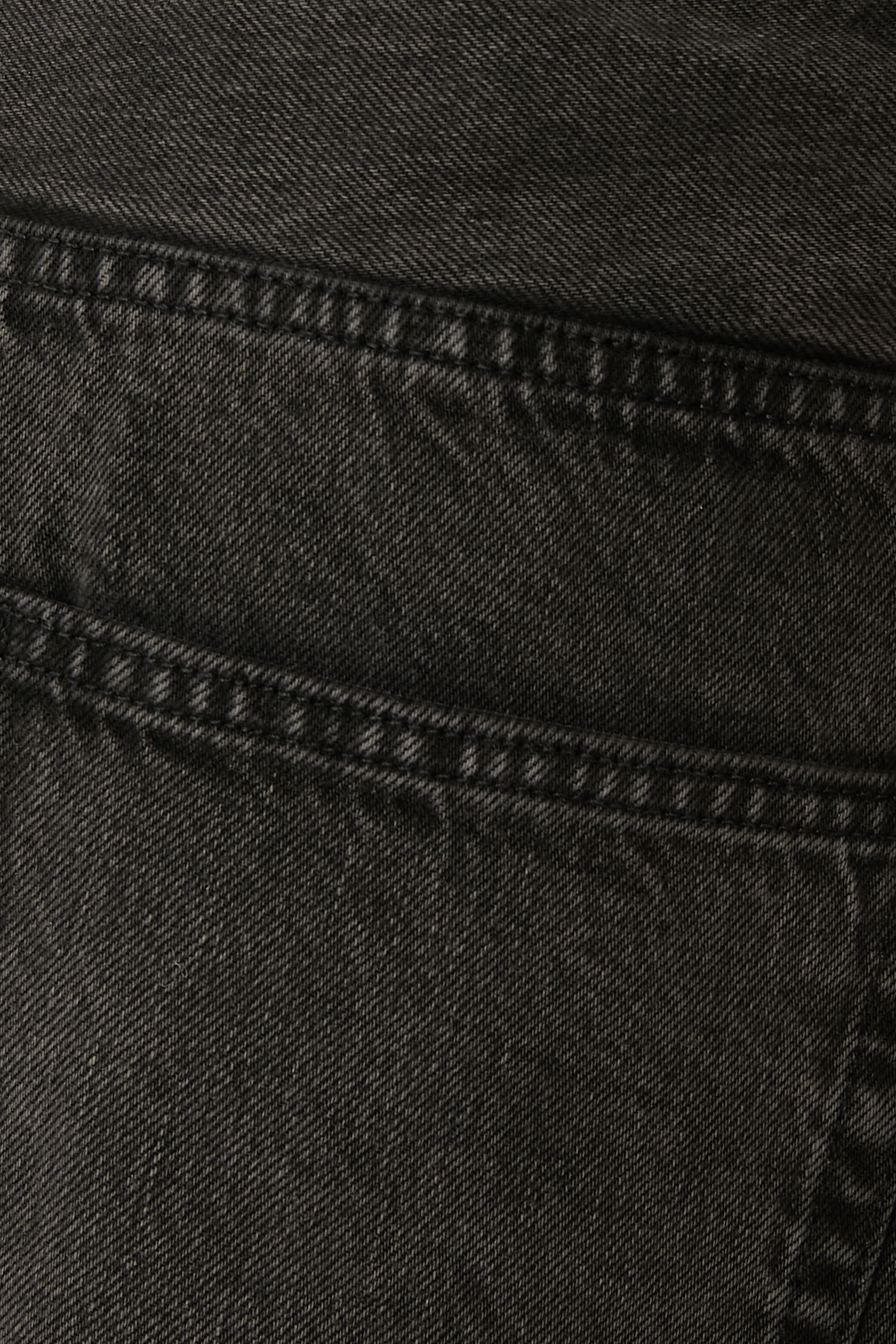 بنطال جينز فضفاض