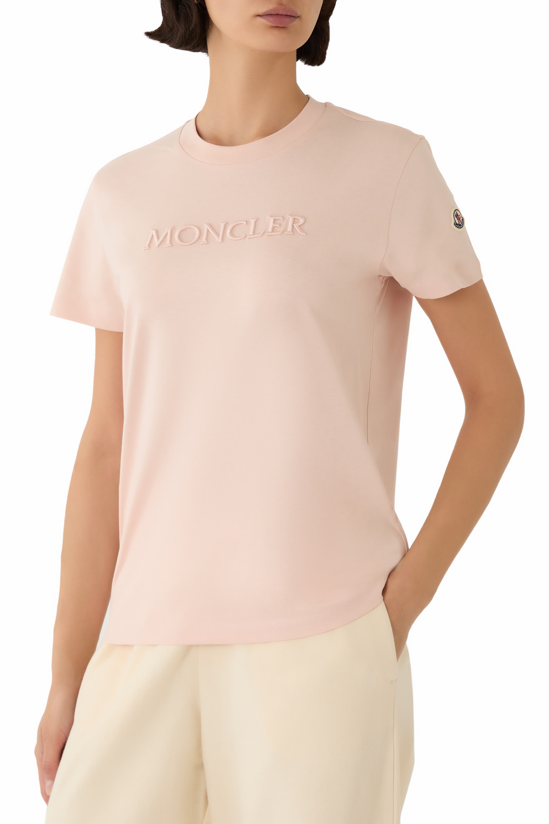 تيشيرت مطرز بشعار الماركة