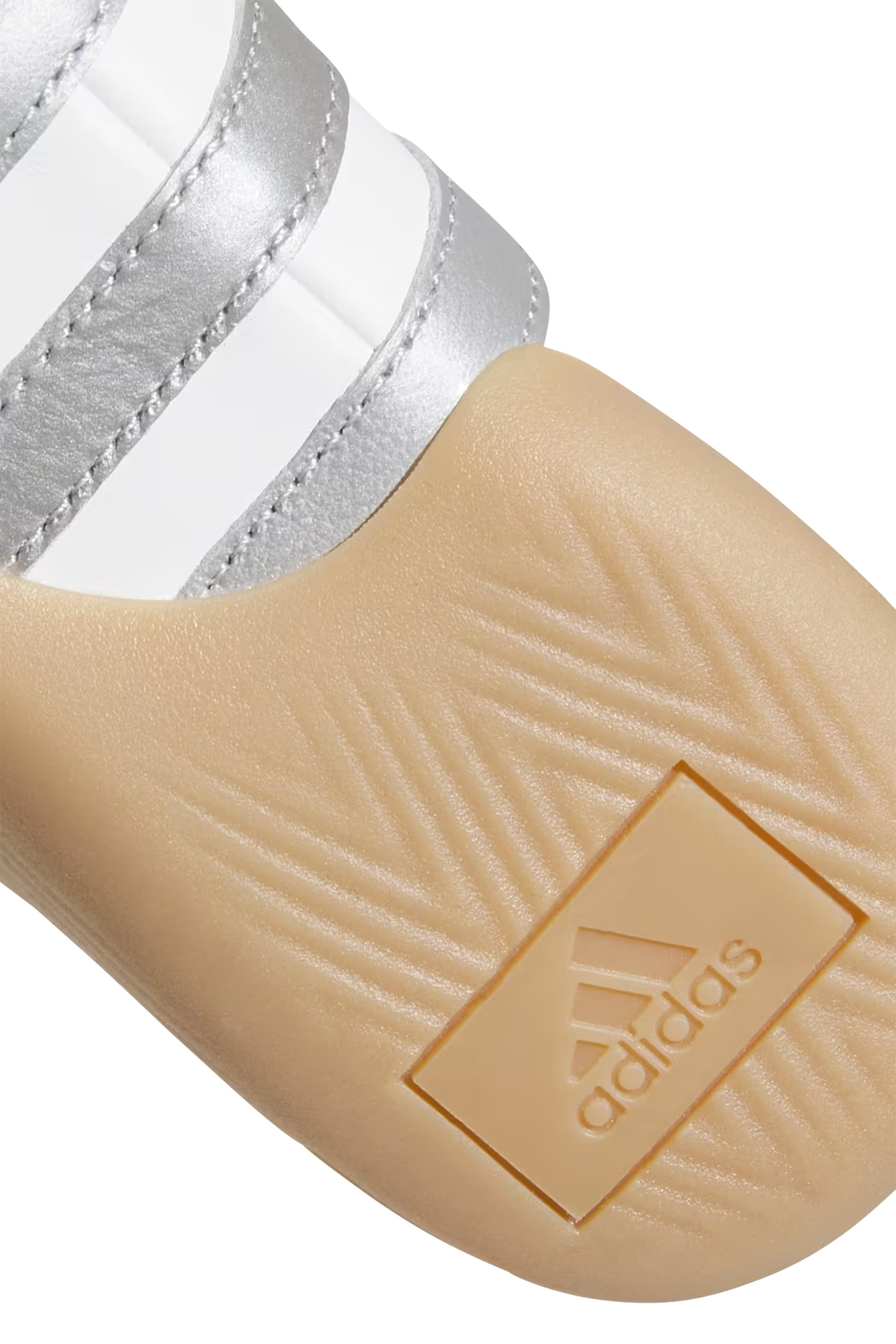 سنيكرز تايكوندو ماي