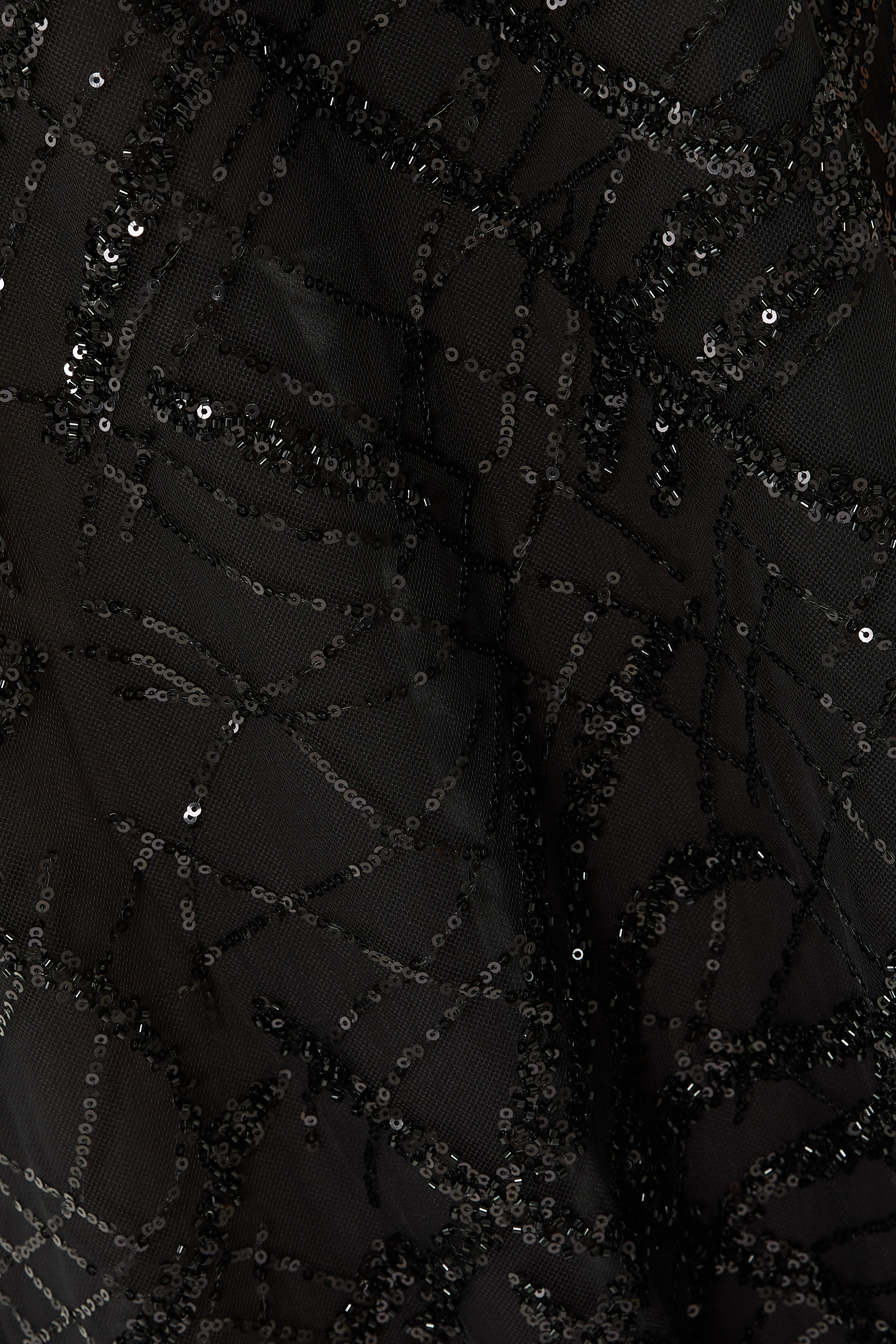 فستان طويل تول