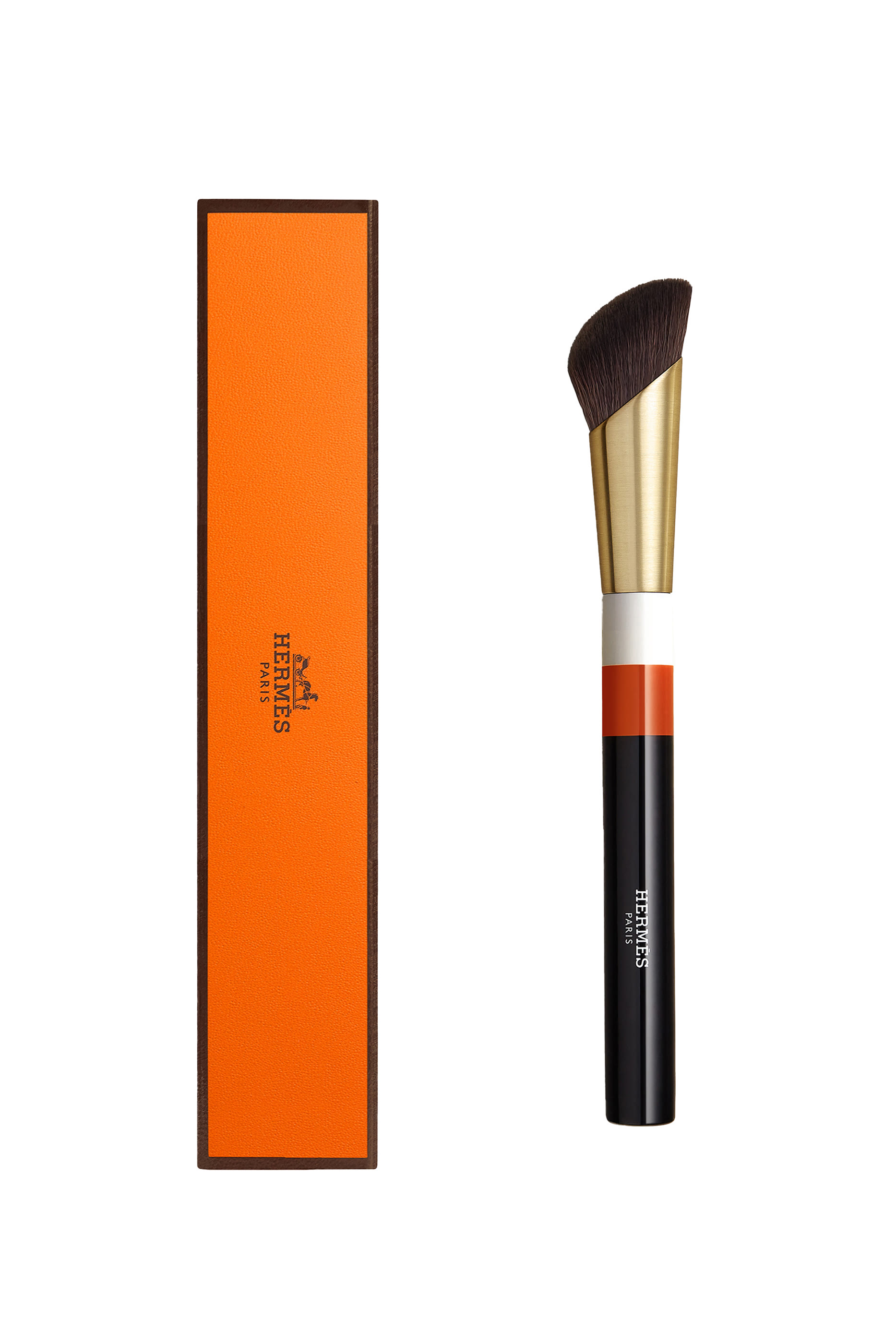 فرشاة كريم الأساس لي بينسو إتش