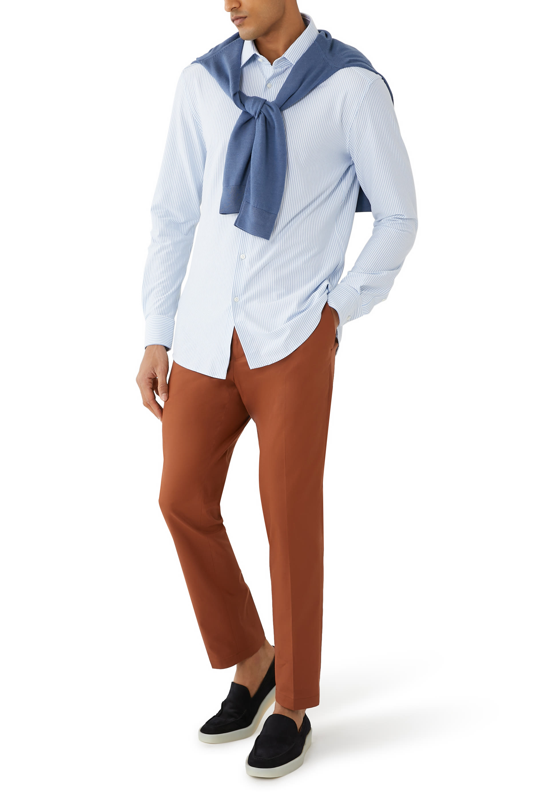 قميص هايز بأزرار