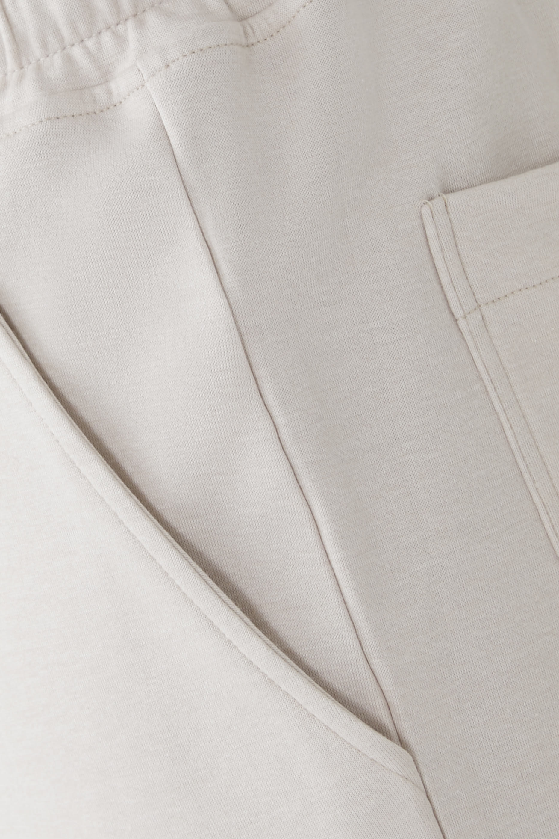 بنطال رياضي بنطال رياضي