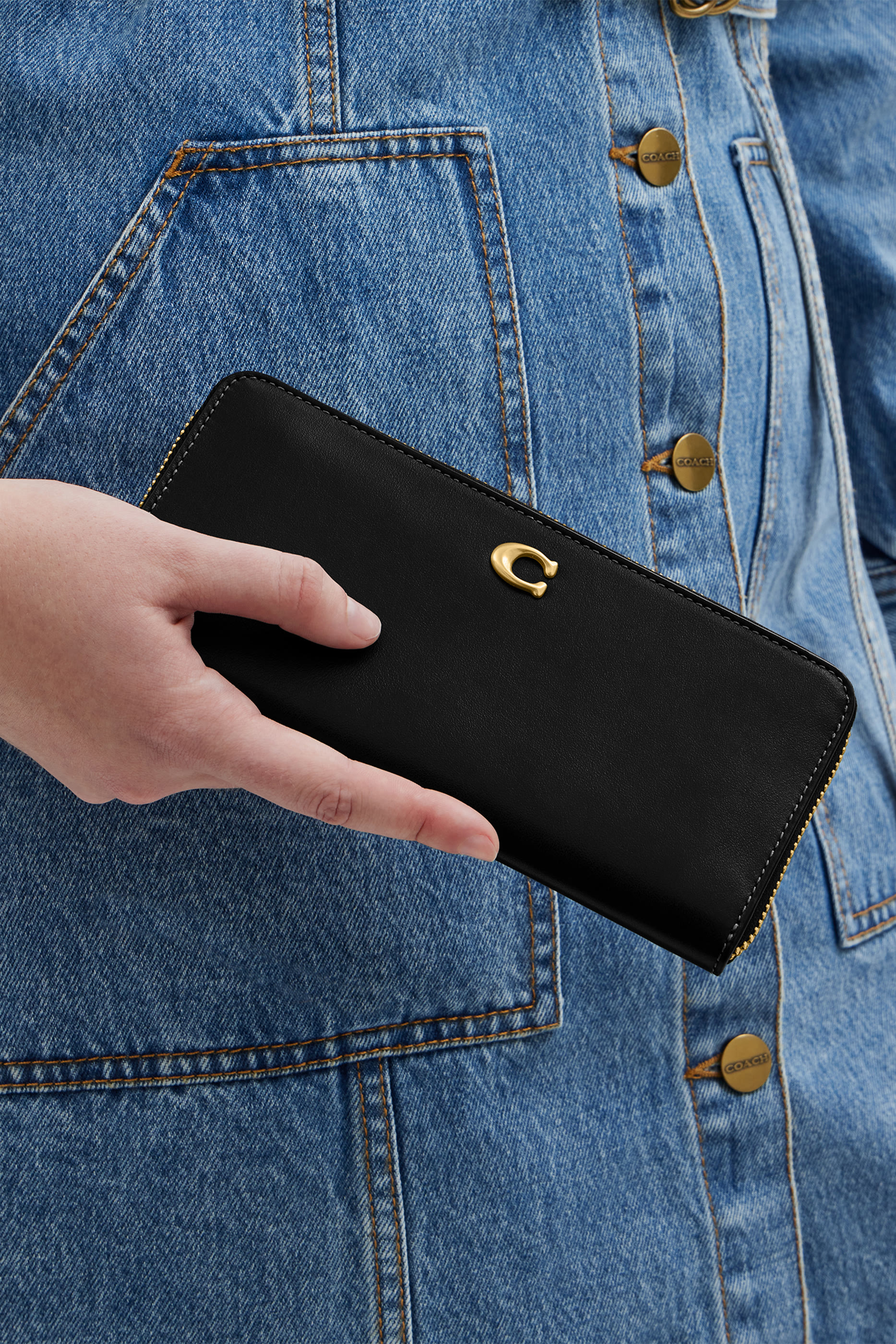 محفظة إسنشال رفيعة بسحاب