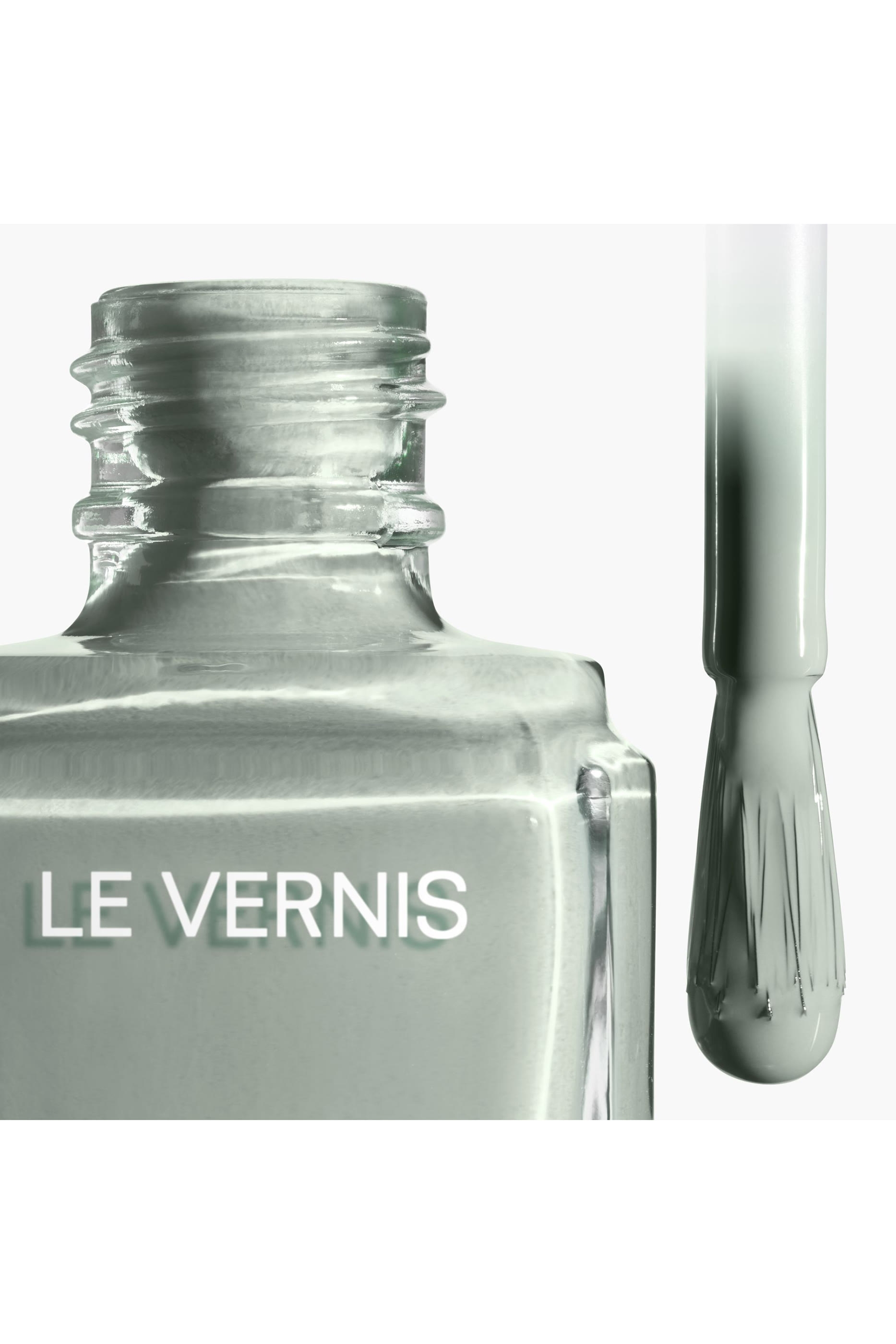 طلاء أظافر Chanel LE VERNIS