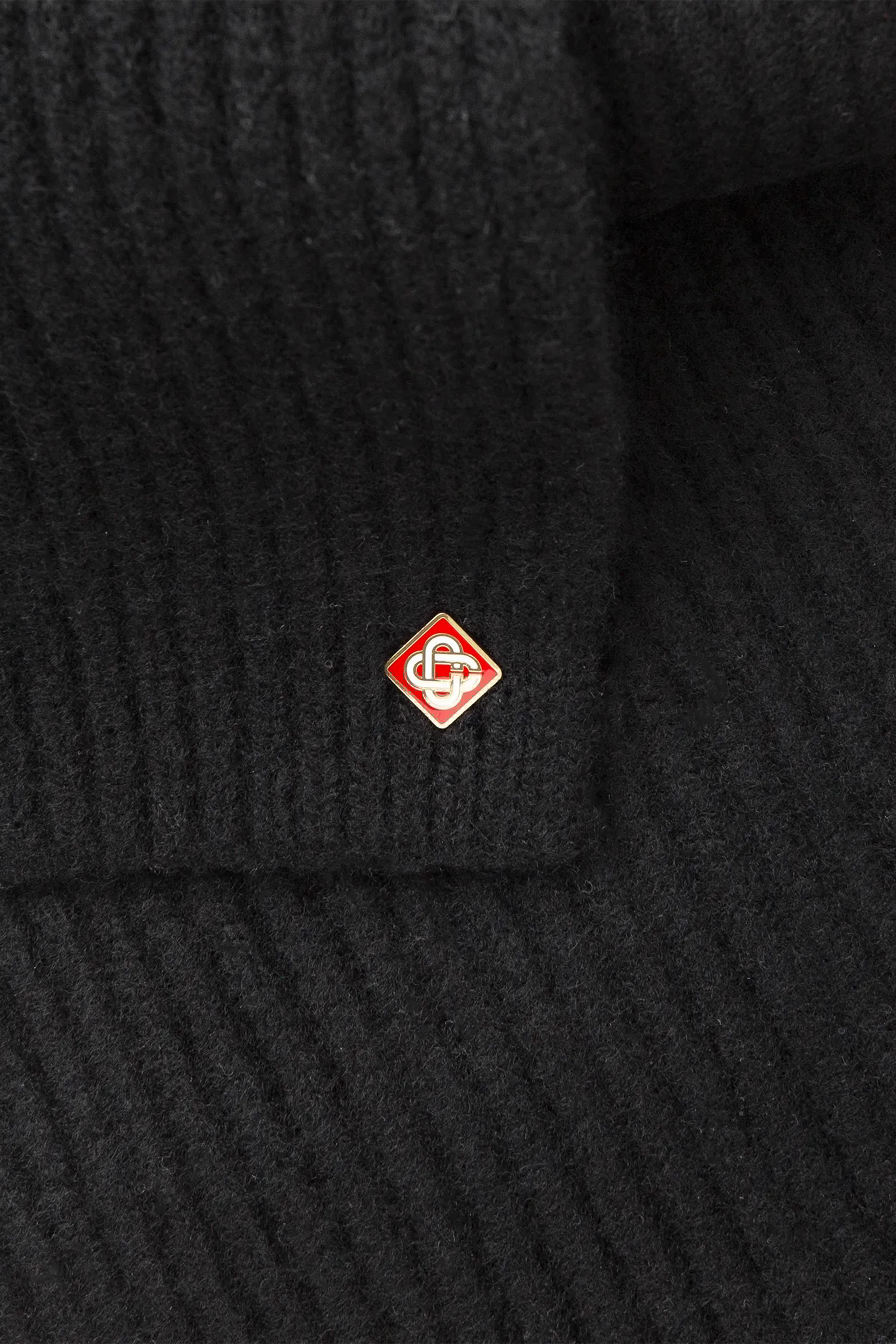 وشاح تزلج بتصميم مضلع صوف