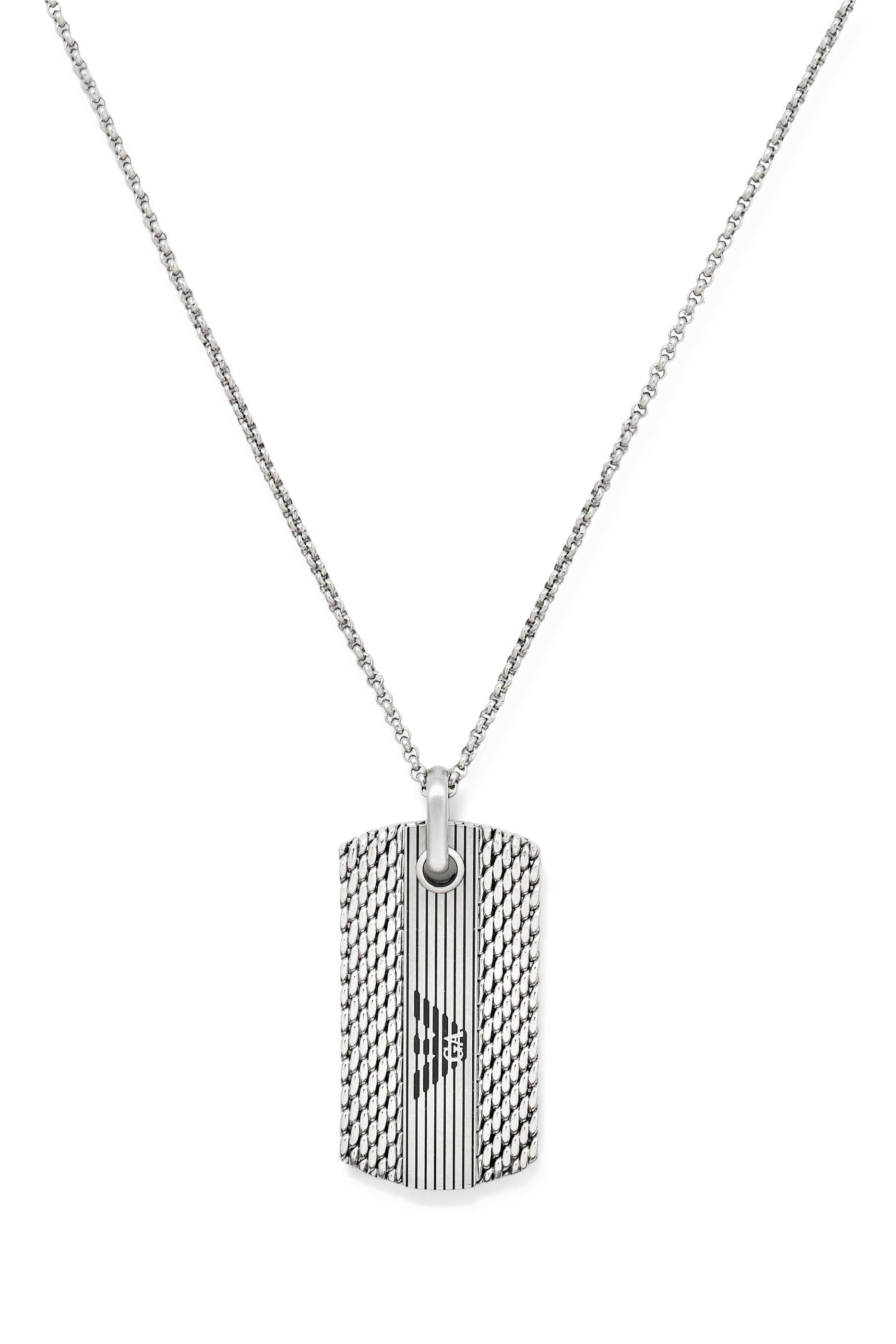 قلادة بشعار الماركة