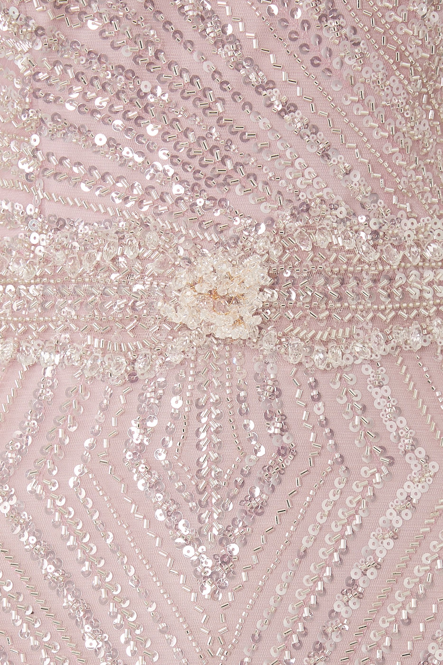 فستان سهرة مزين بخرز