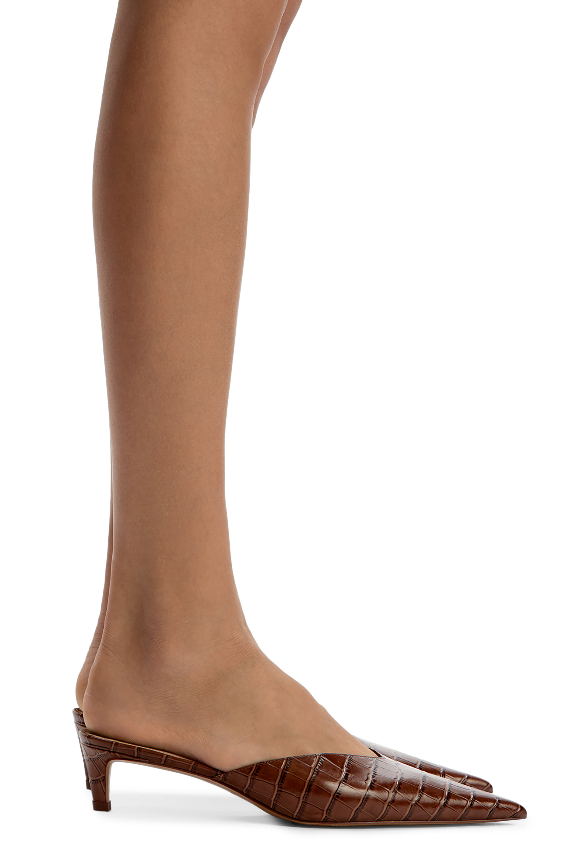 حذاء بمقدمة مدببة مفتوح من الخلف 40 جلد