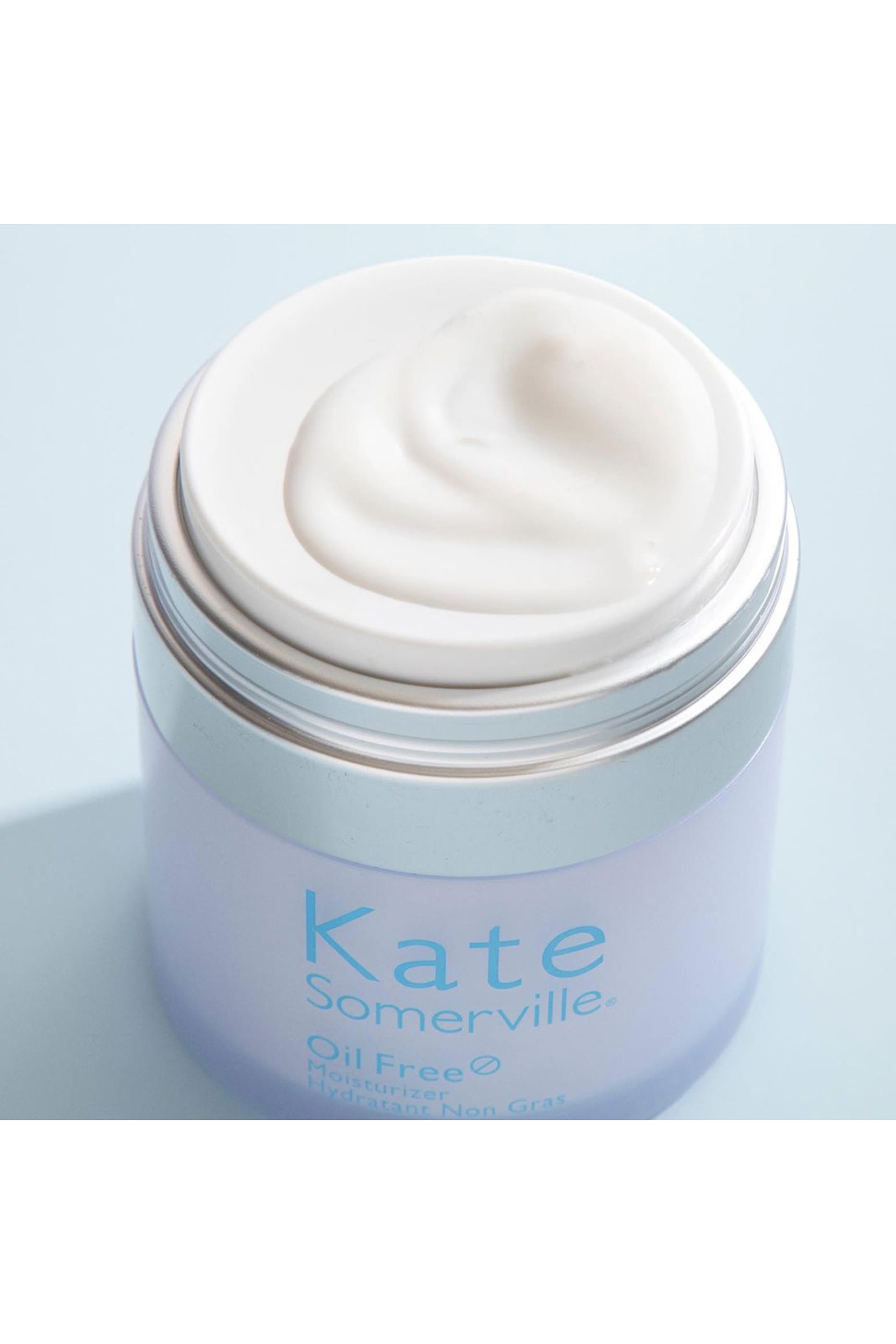 مرطب خالي من الزيوت