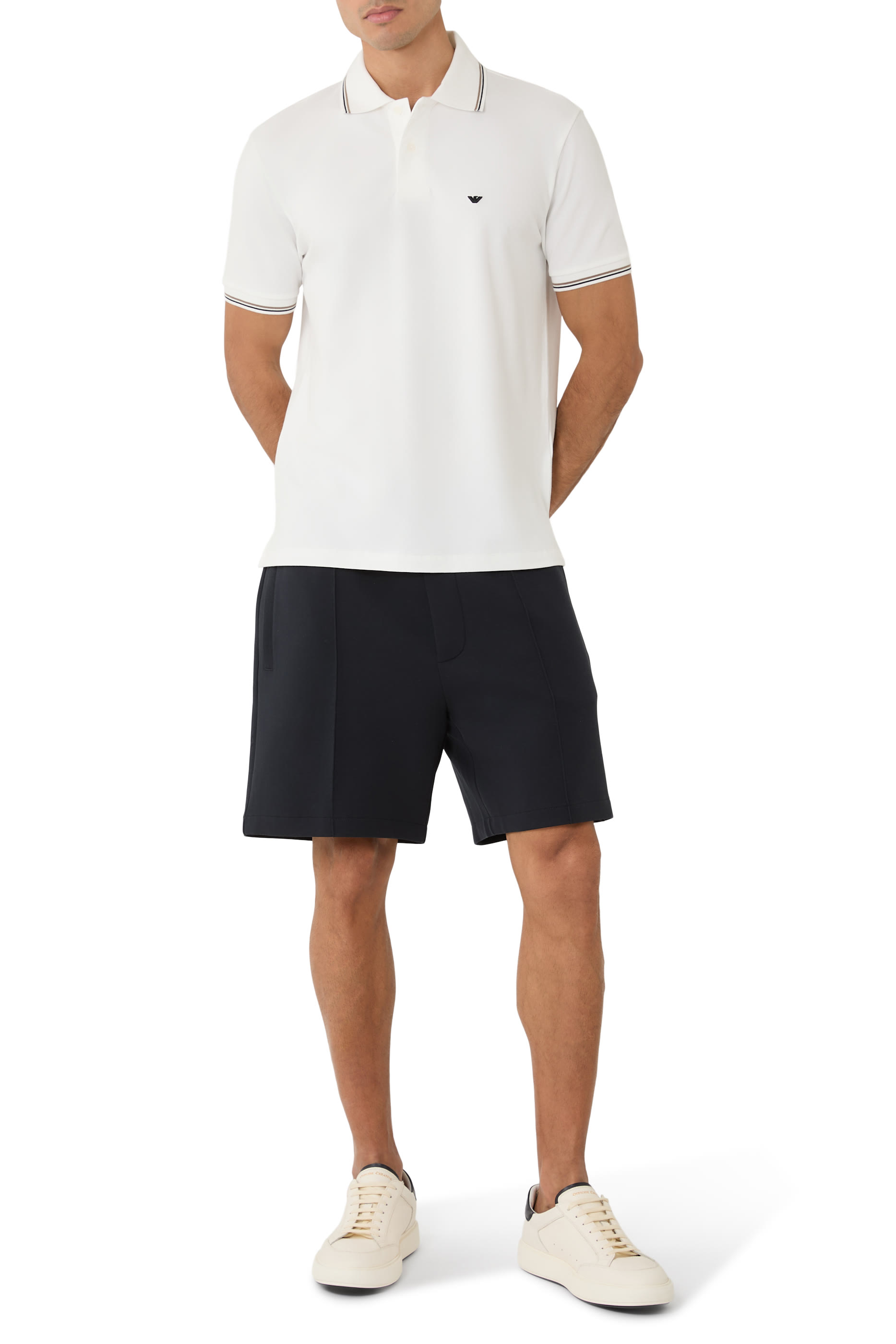 قميص بولو بشعار الماركة