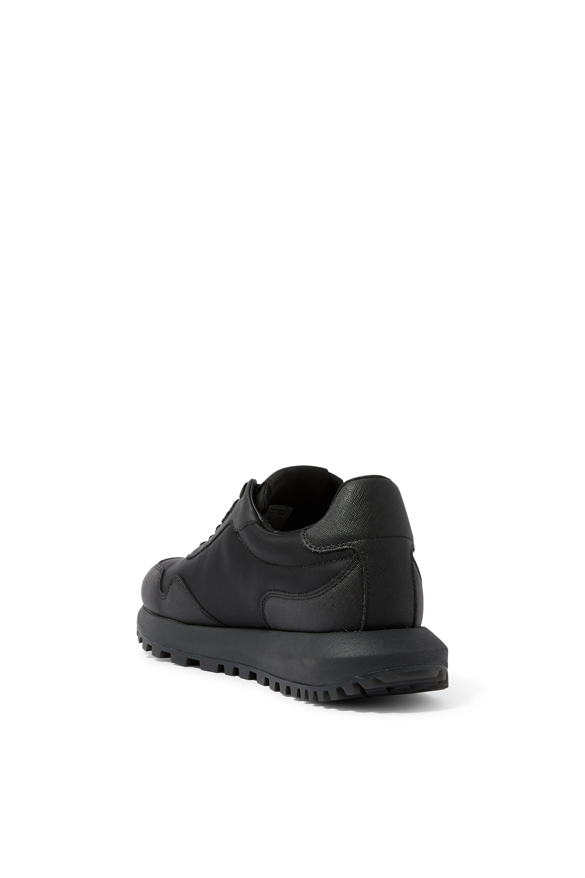 سنيكرز اي أس في نايلون معاد تدويره وتفاصيل سافيانو صديق للبيئة