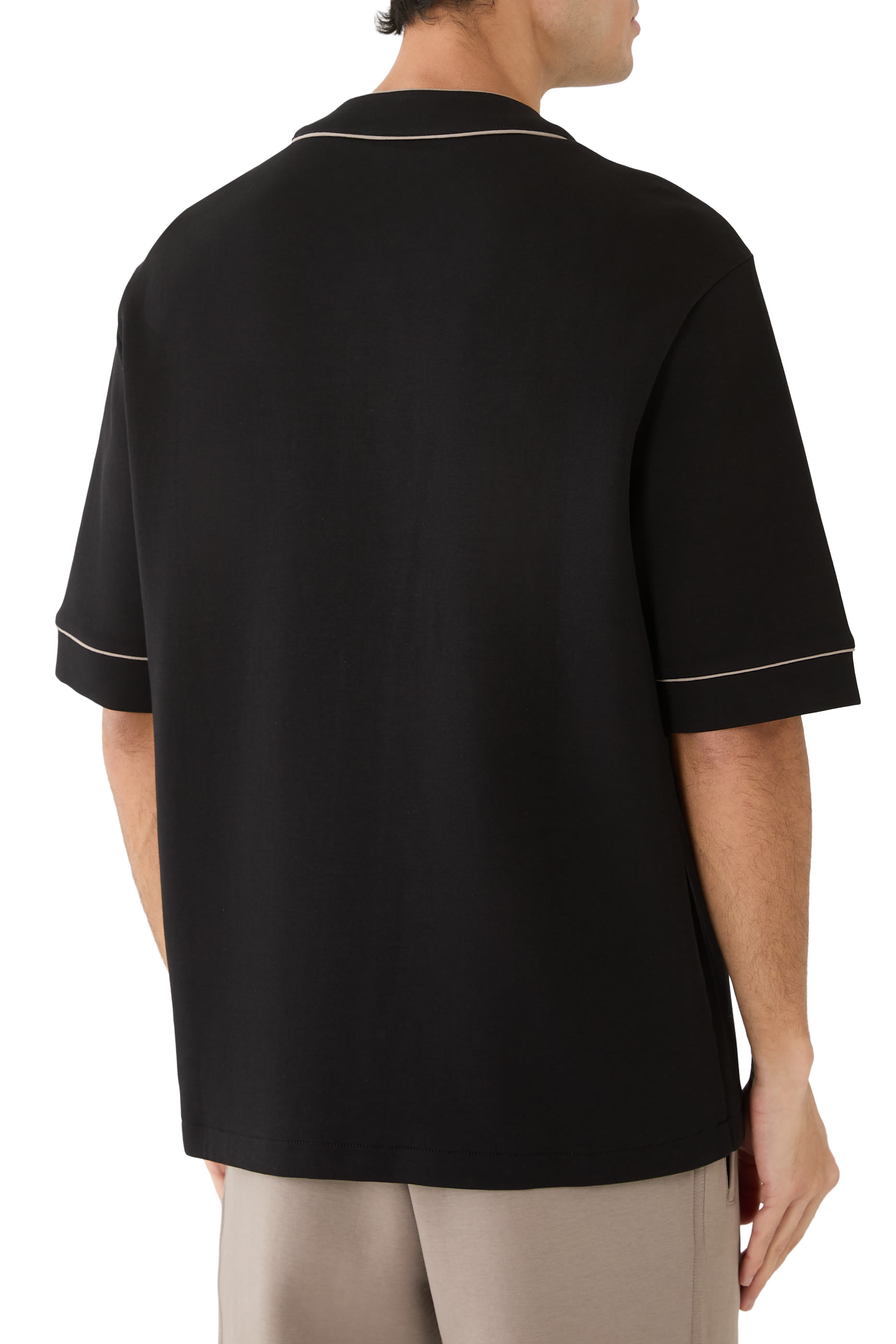 سويت شيرت بشعار الماركة