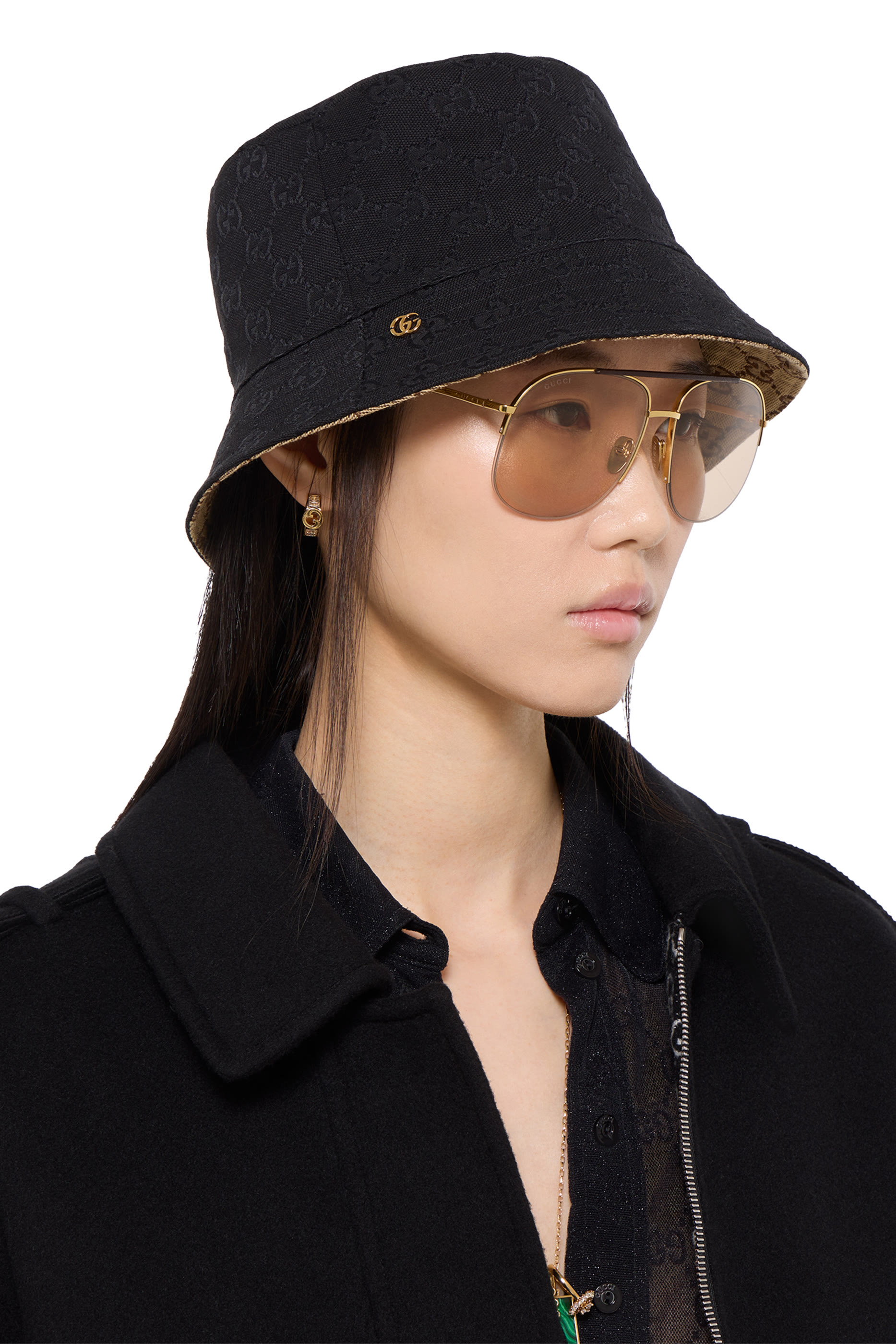 قبعة باكيت بوجهين بشعار حرفي الماركة