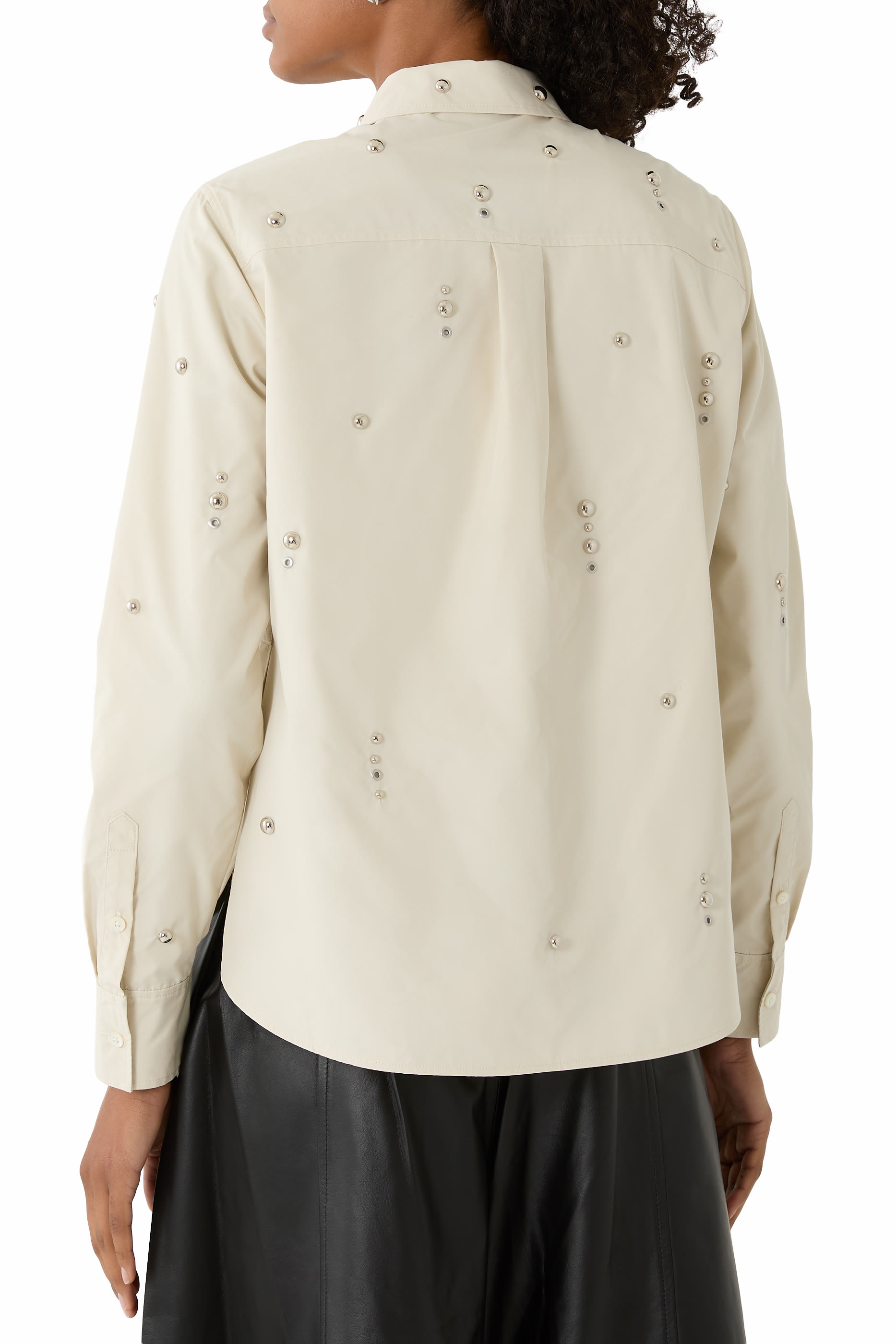 قميص مزين بحلي