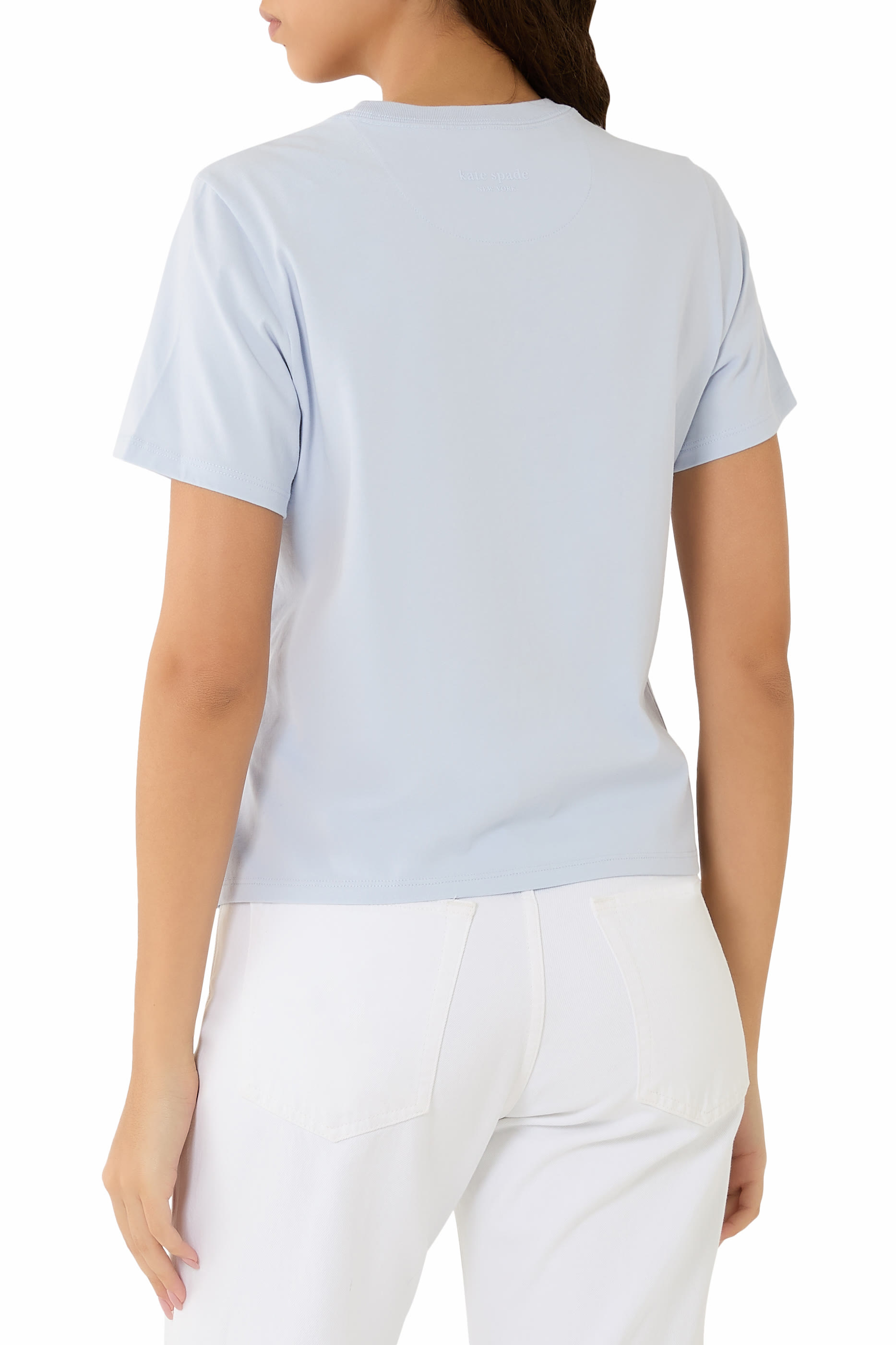 تيشيرت مطرز بقلوب بالشكل البستوني