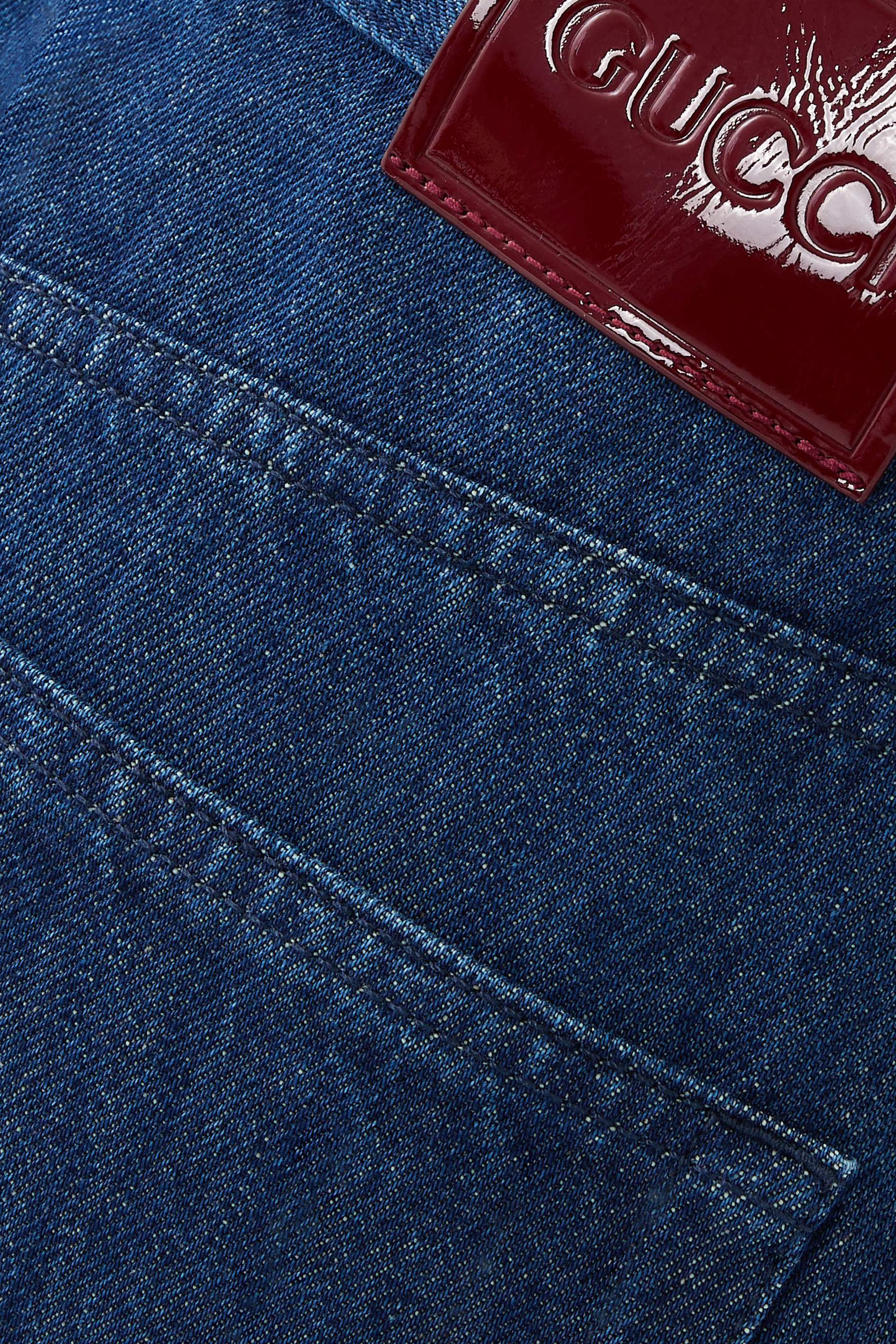 بنطال بملصق شعار الماركة دنيم