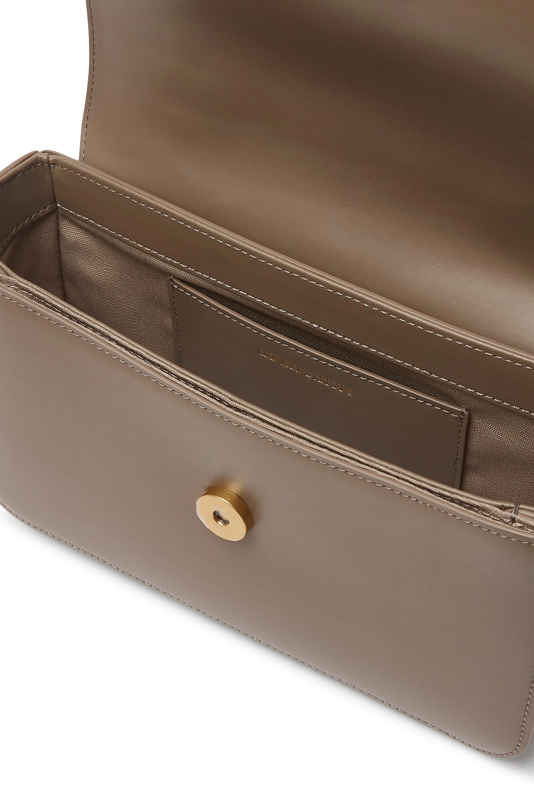 حقيبة كتف بحلية معدنية بشعار الماركة جلد ناعم