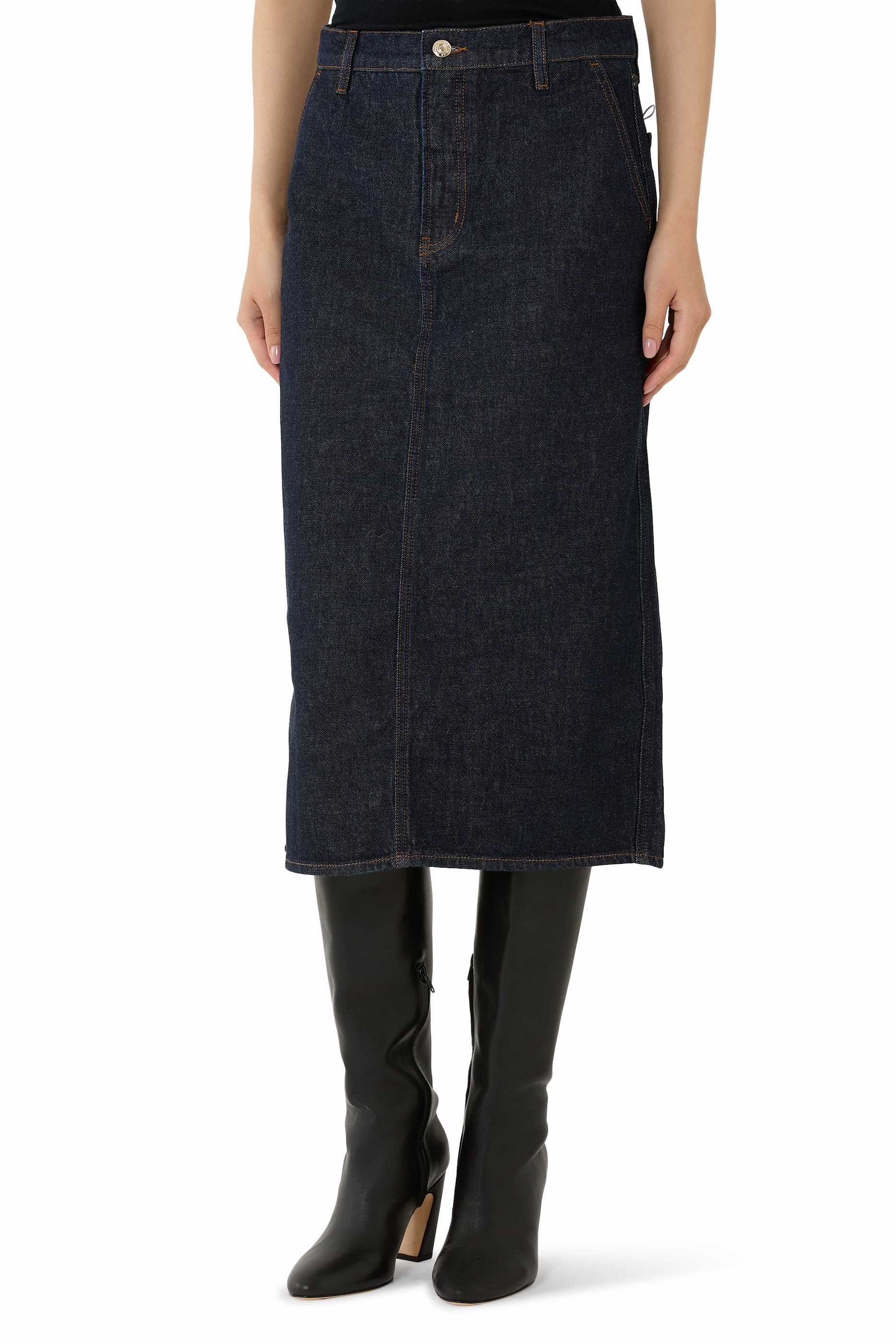 تنورة بقصة ضيقة