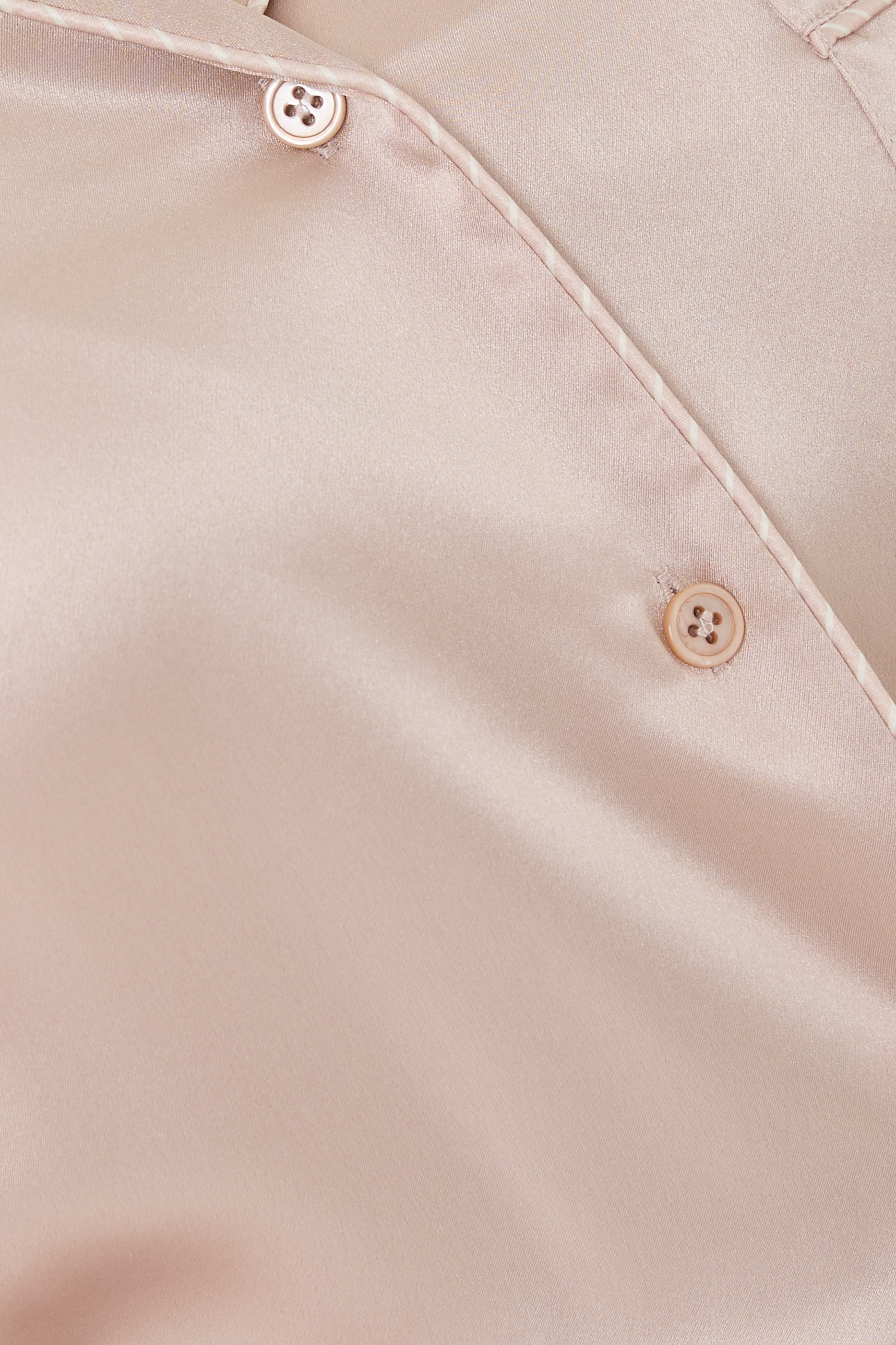 طقم بيجامة بحواف ملفوفة بنقشة مخططة حرير