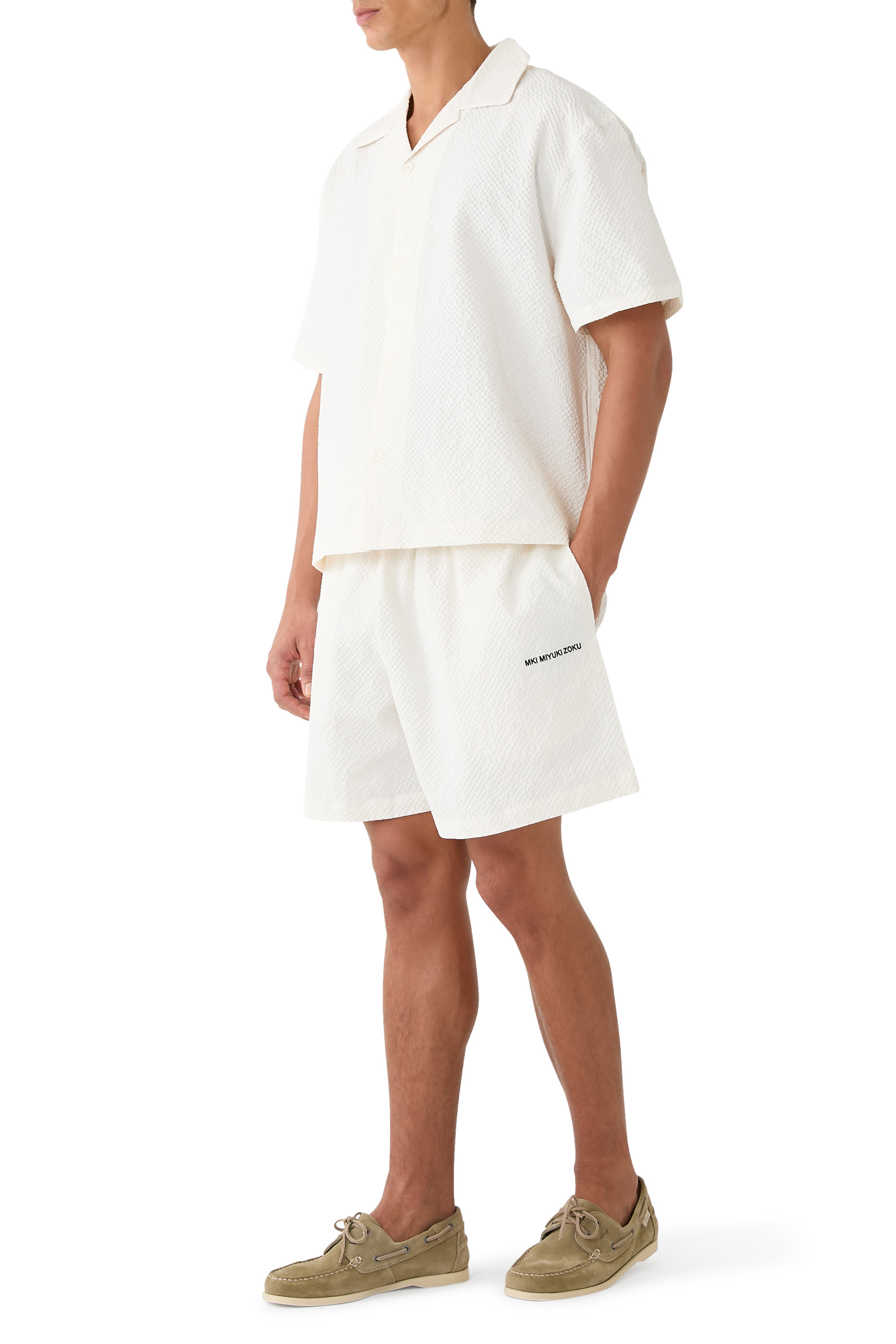 قميص سيرساكر فيكيشن