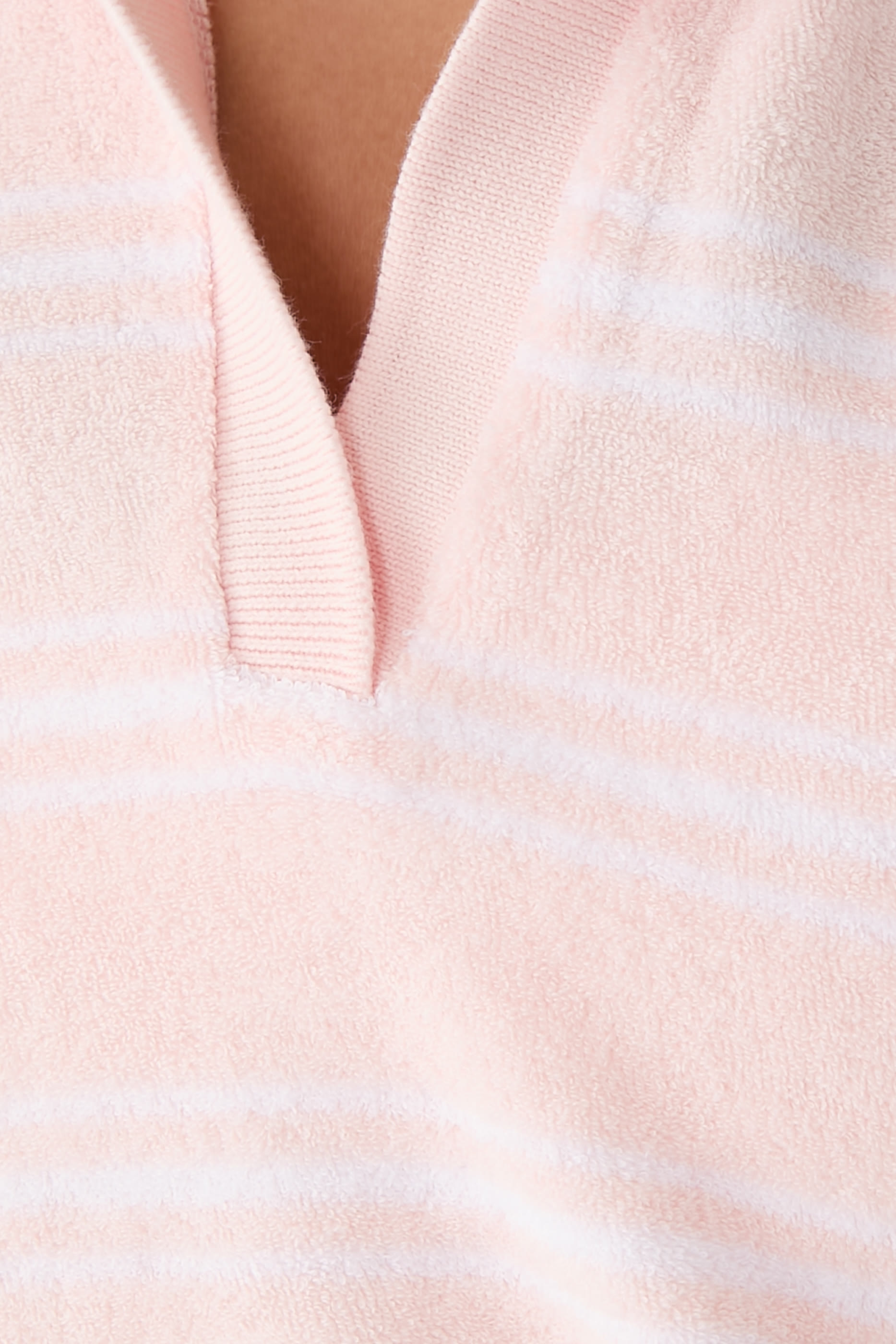 قميص بولو بشعار اس ار سي تيري