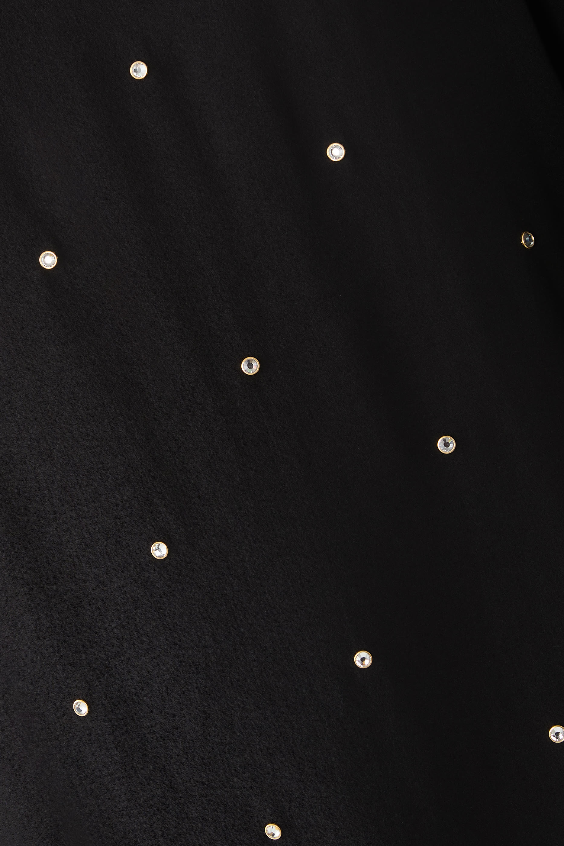 فستان بتصميم قفطان بكريستال خالي من الرصاص