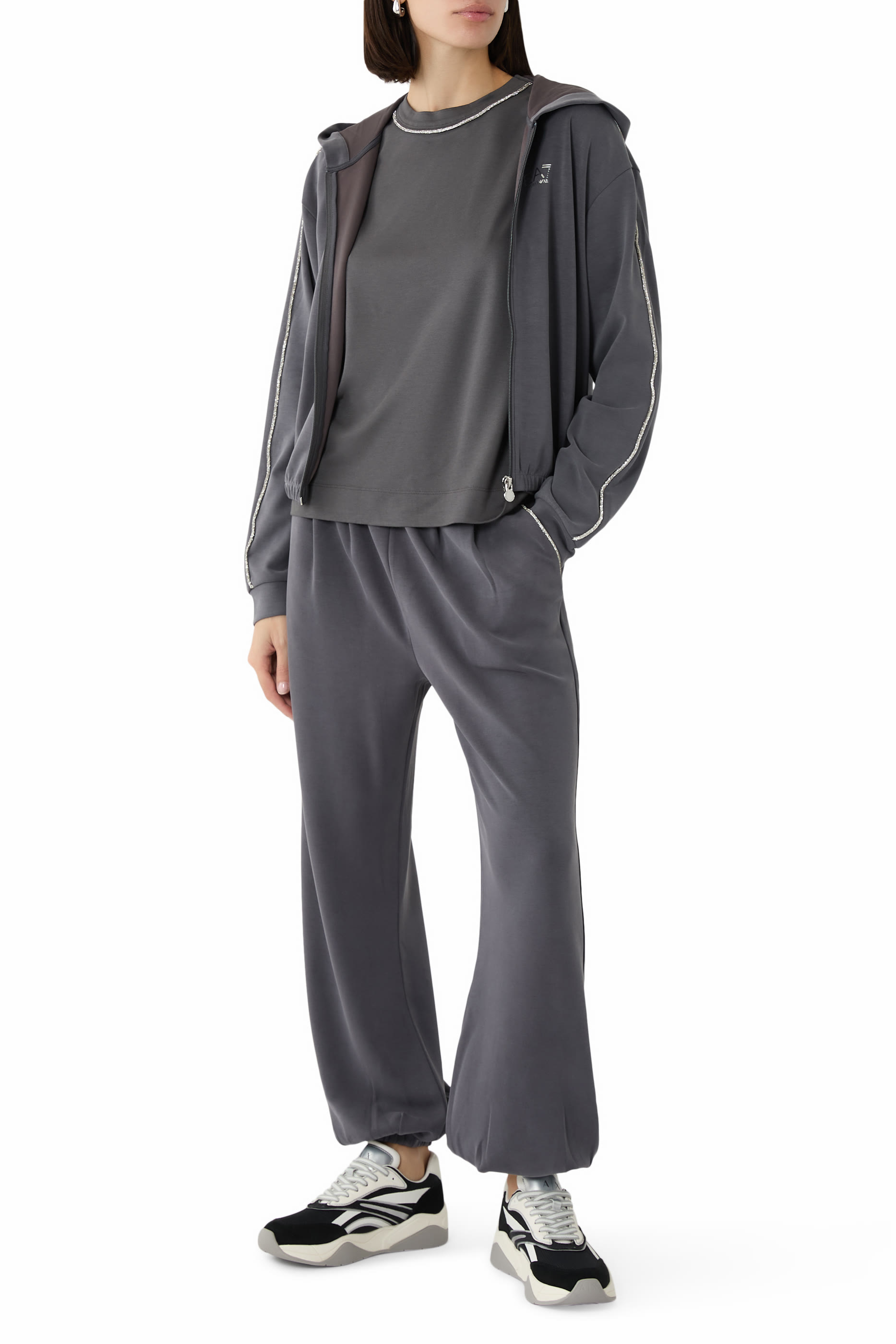 تيشيرت مزين بحافة من حجر الراين