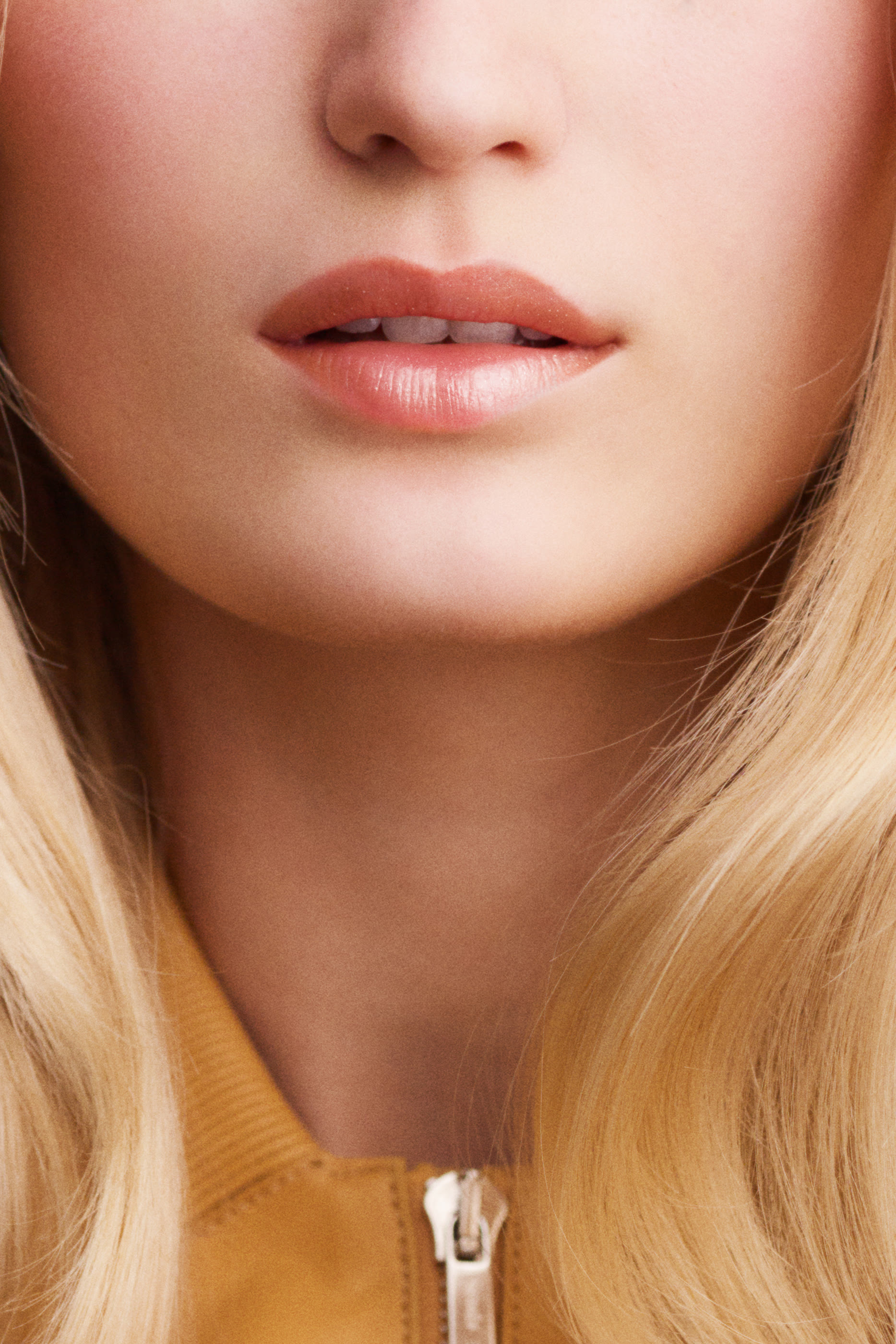 مجموعة أحمر الشفاه Rouge Herm&egrave;s, عبوة لإعادة ملء ملمع الشفاه فائق اللمعة "Poppy"