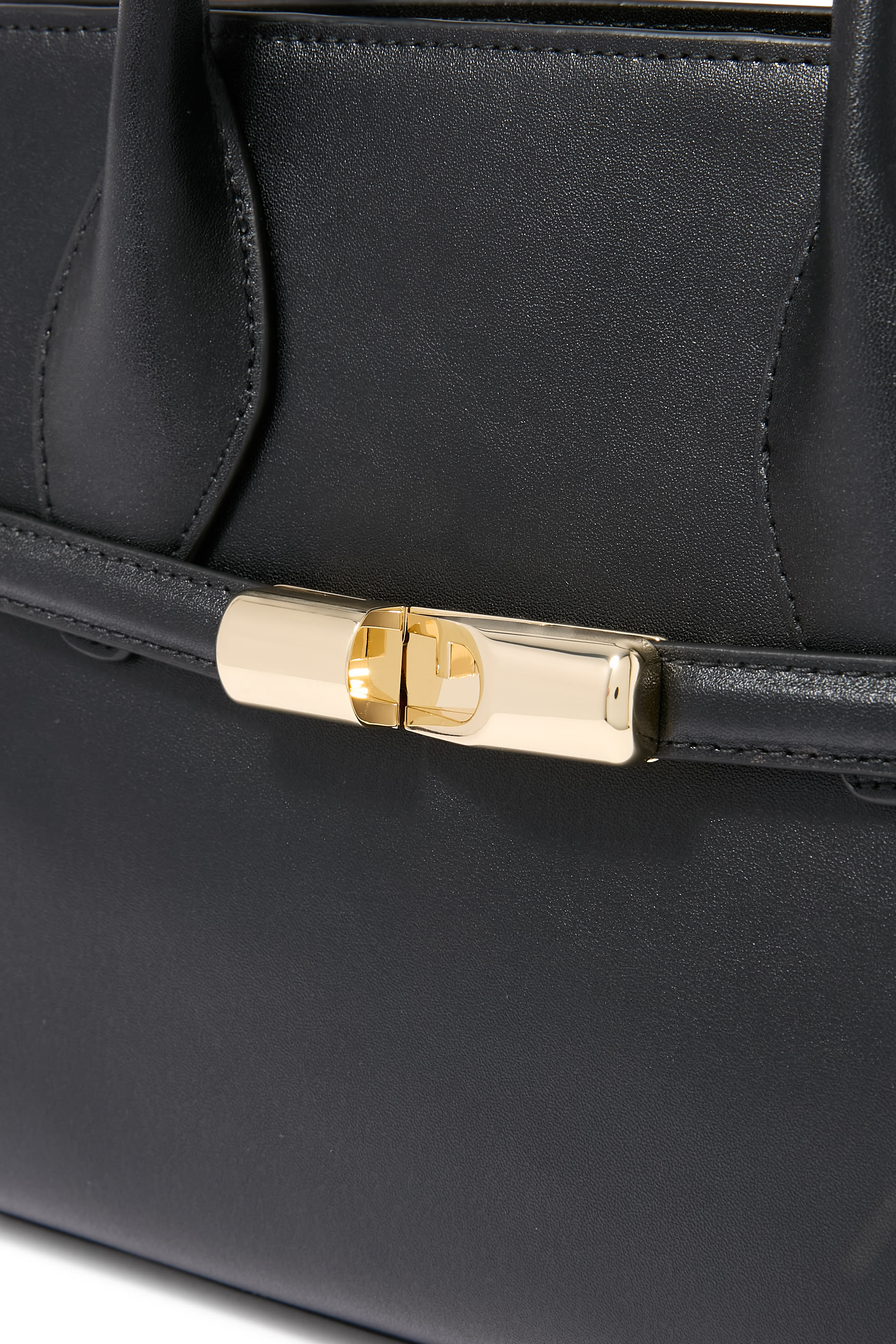 حقيبة جوتشيا دوم