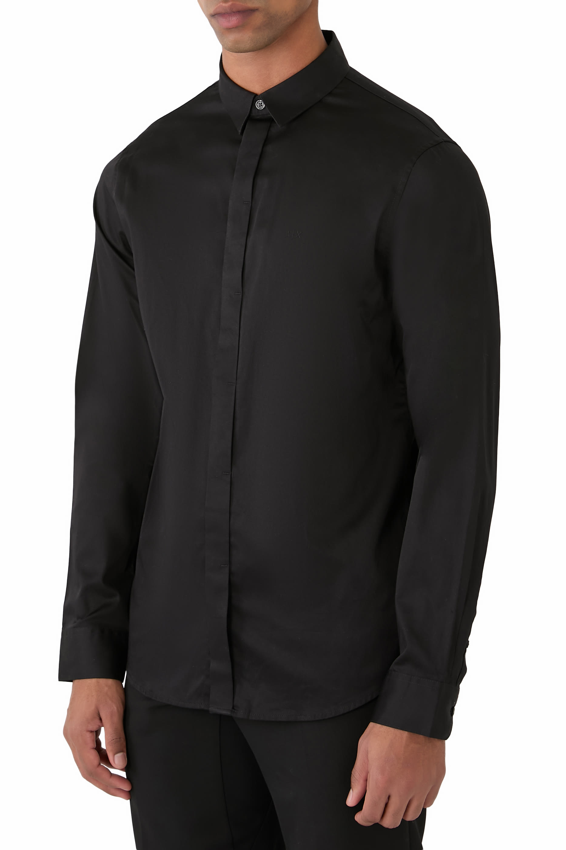 قميص بقصة عادية وخطوط