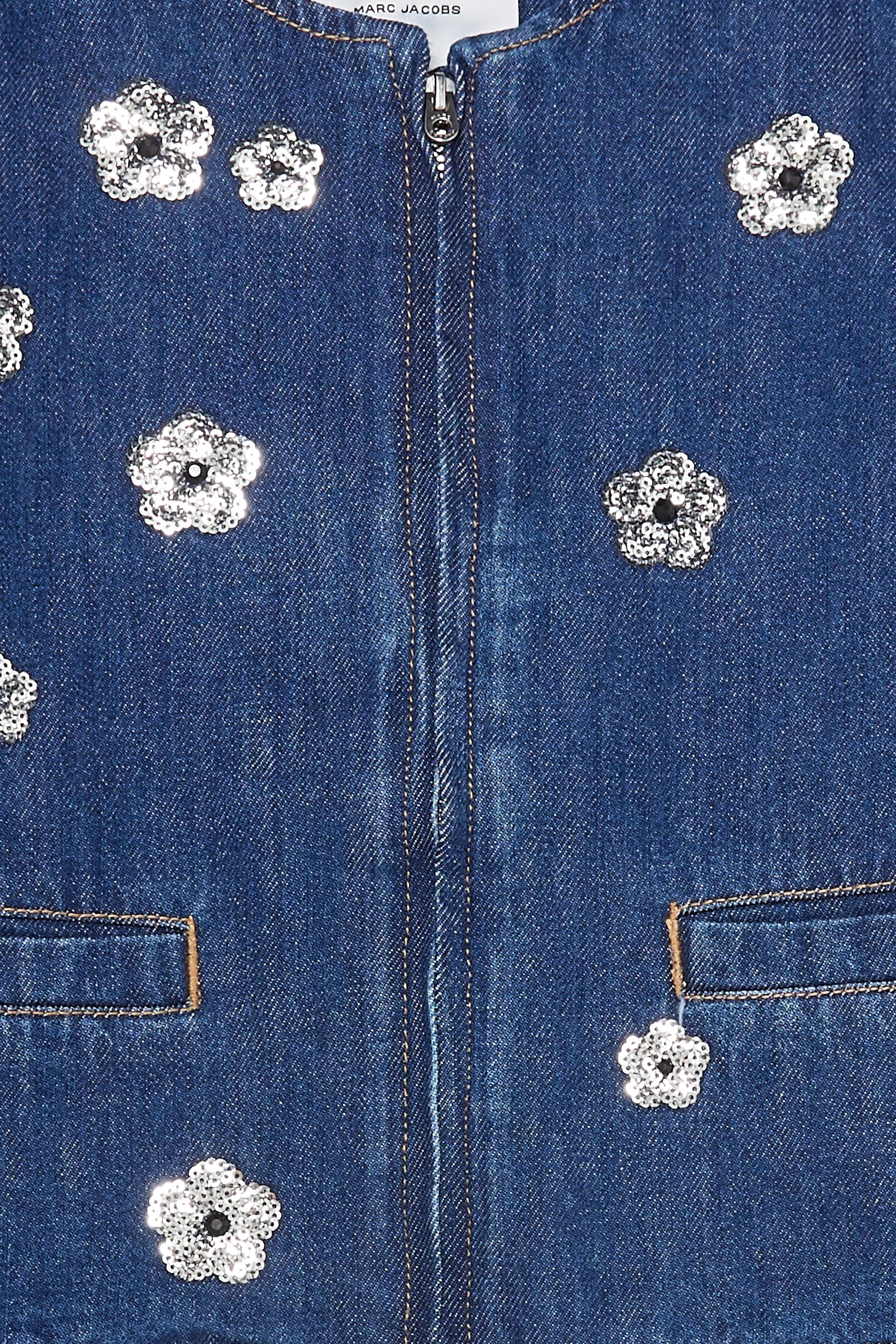 جاكيت ديزي مزين بترتر للأطفال