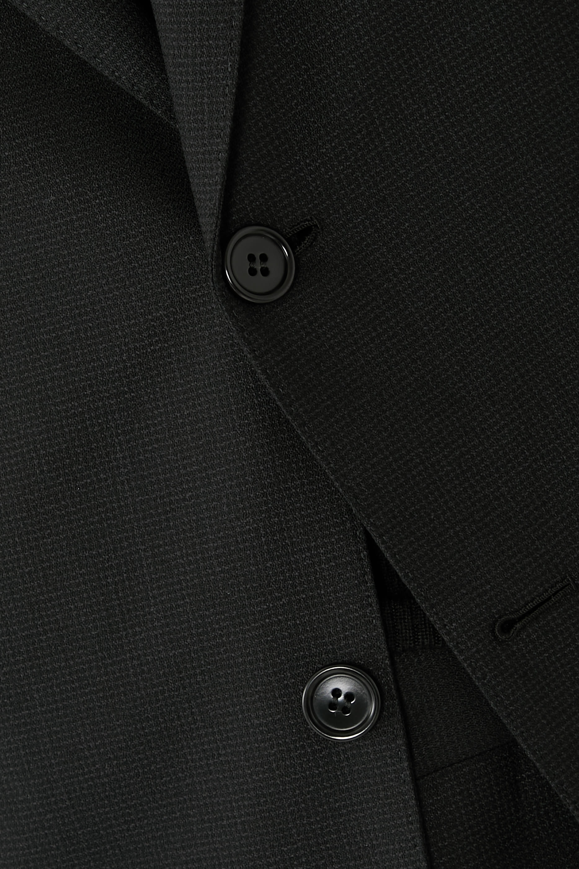 بدلة أبيتو تريفي