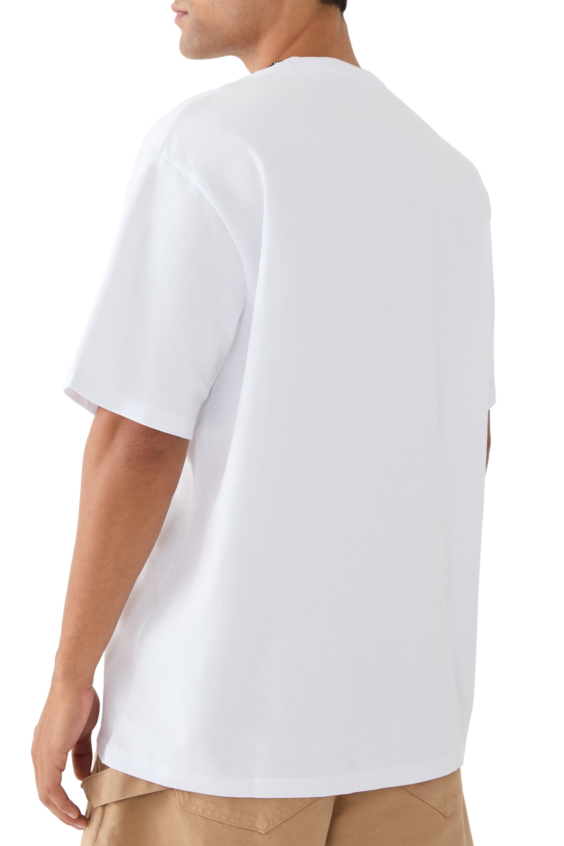 تيشيرت بشعار الماركة