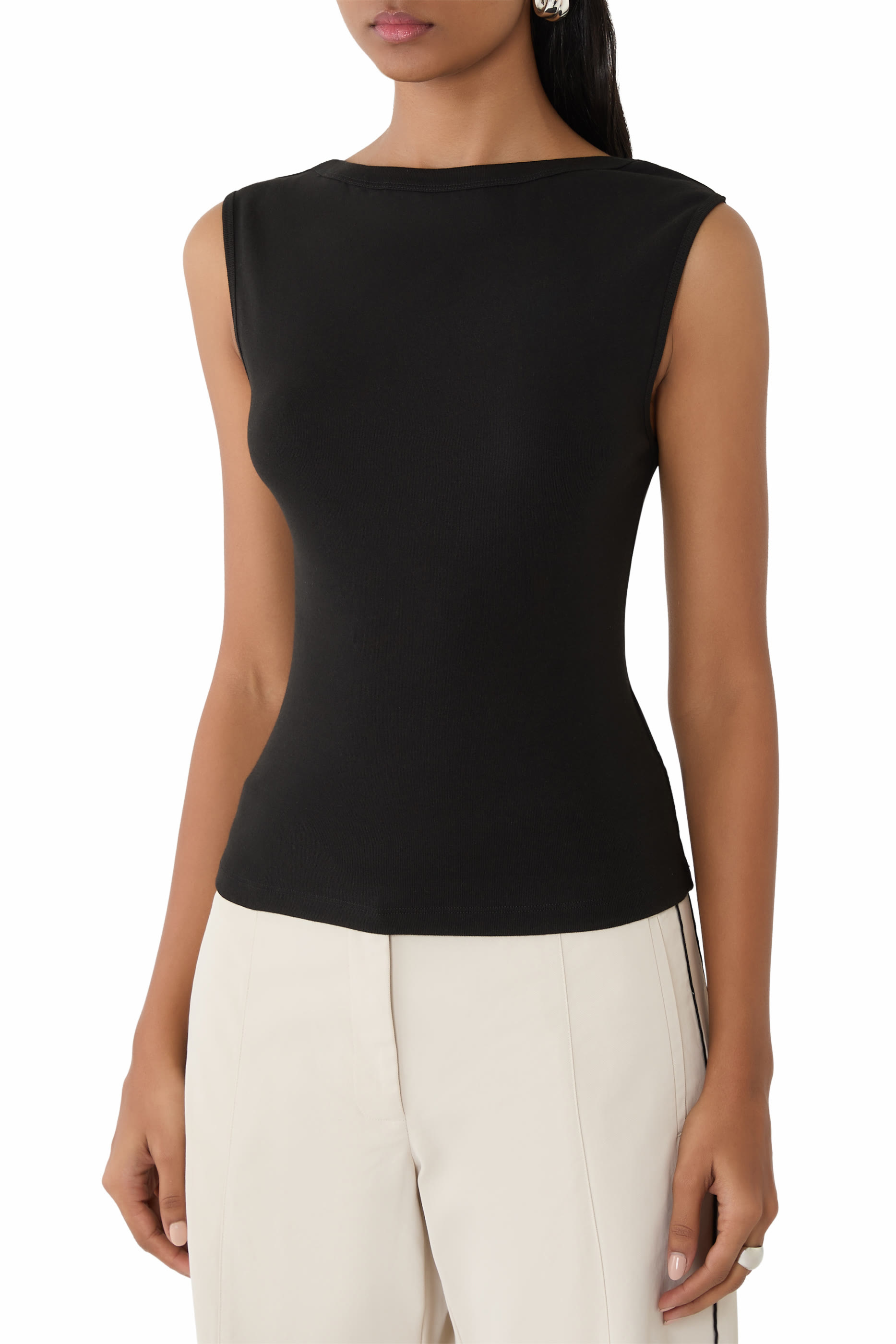 بلوزة بالرينا