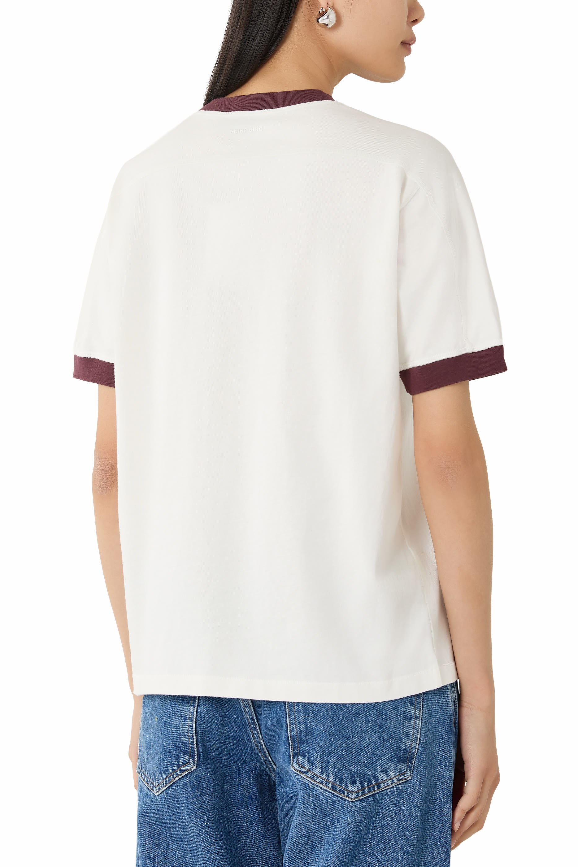 تيشيرت بطبعة دبي