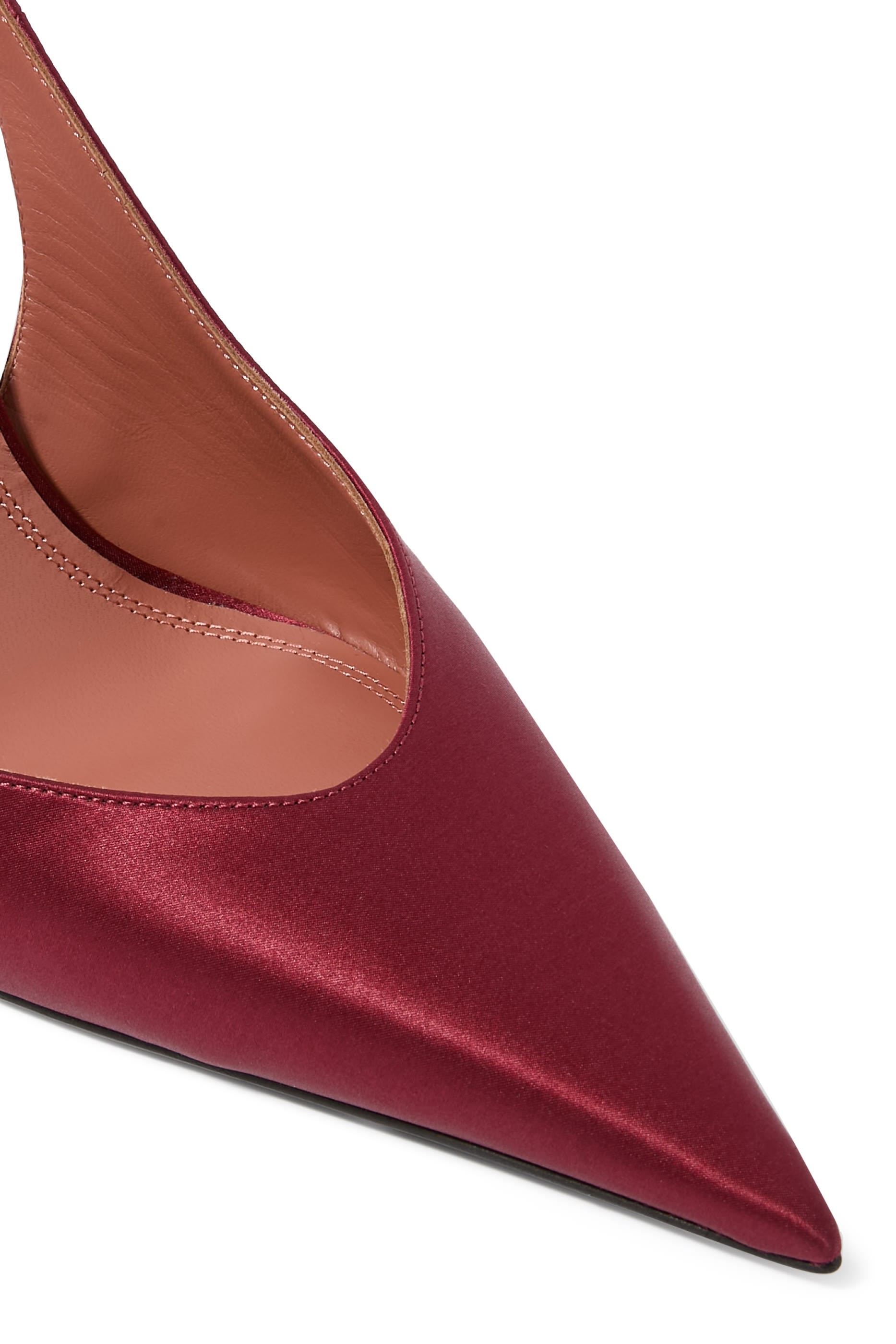 حذاء كلاسيكي أنوك 105 بمقدمة مدببة وسير خلفي