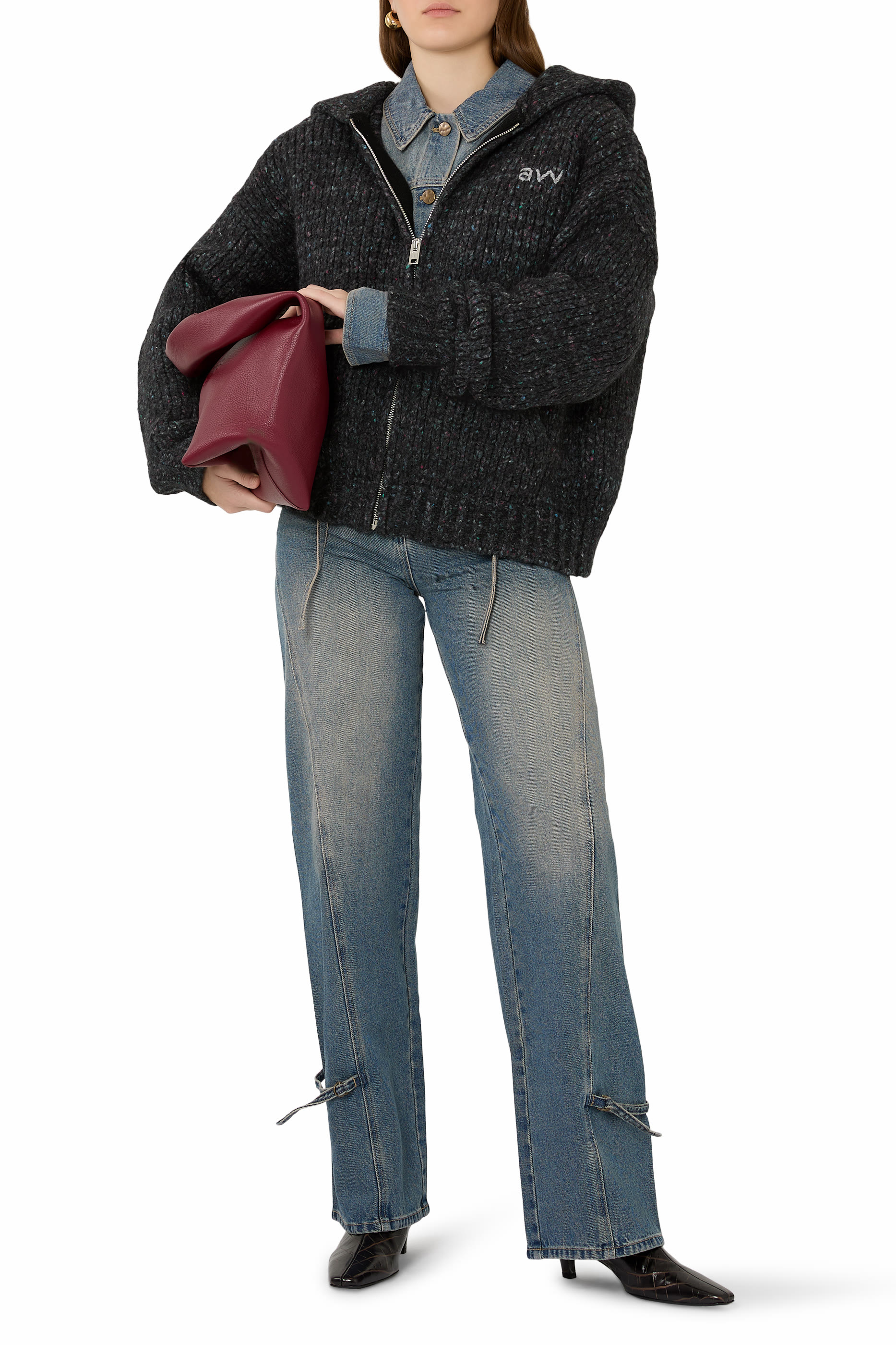 هودي بقصة فضفاضة مزين بشعار الماركة منسوج باليد