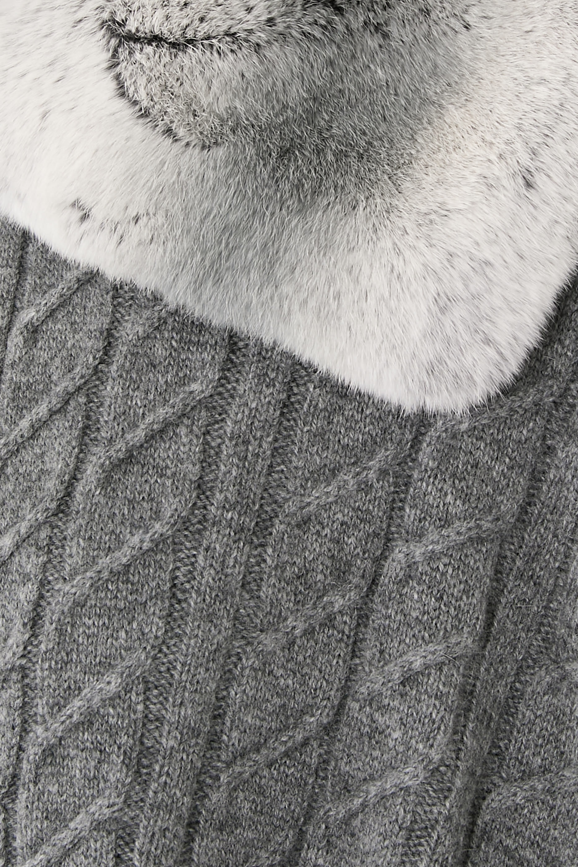 بونشو بتفاصيل ياقة