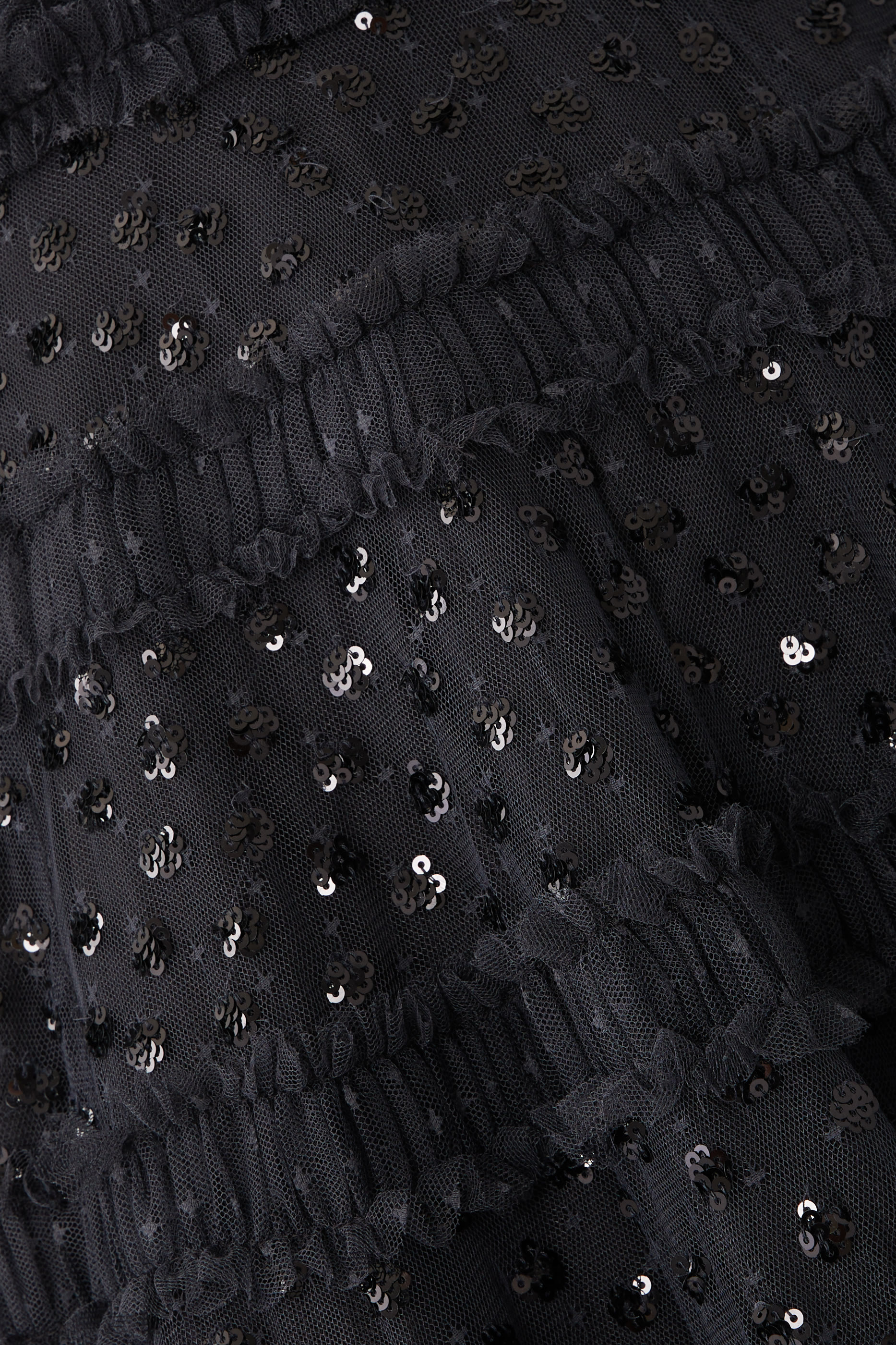 فستان سهرة بطول الكاحل ونقشة منقطة لامعة