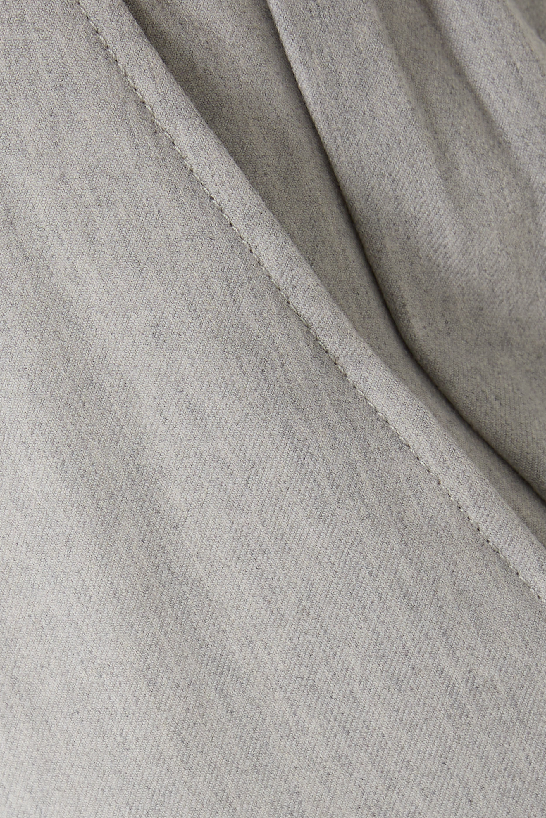 بنطال بقصة مريحة ورباط تضييق