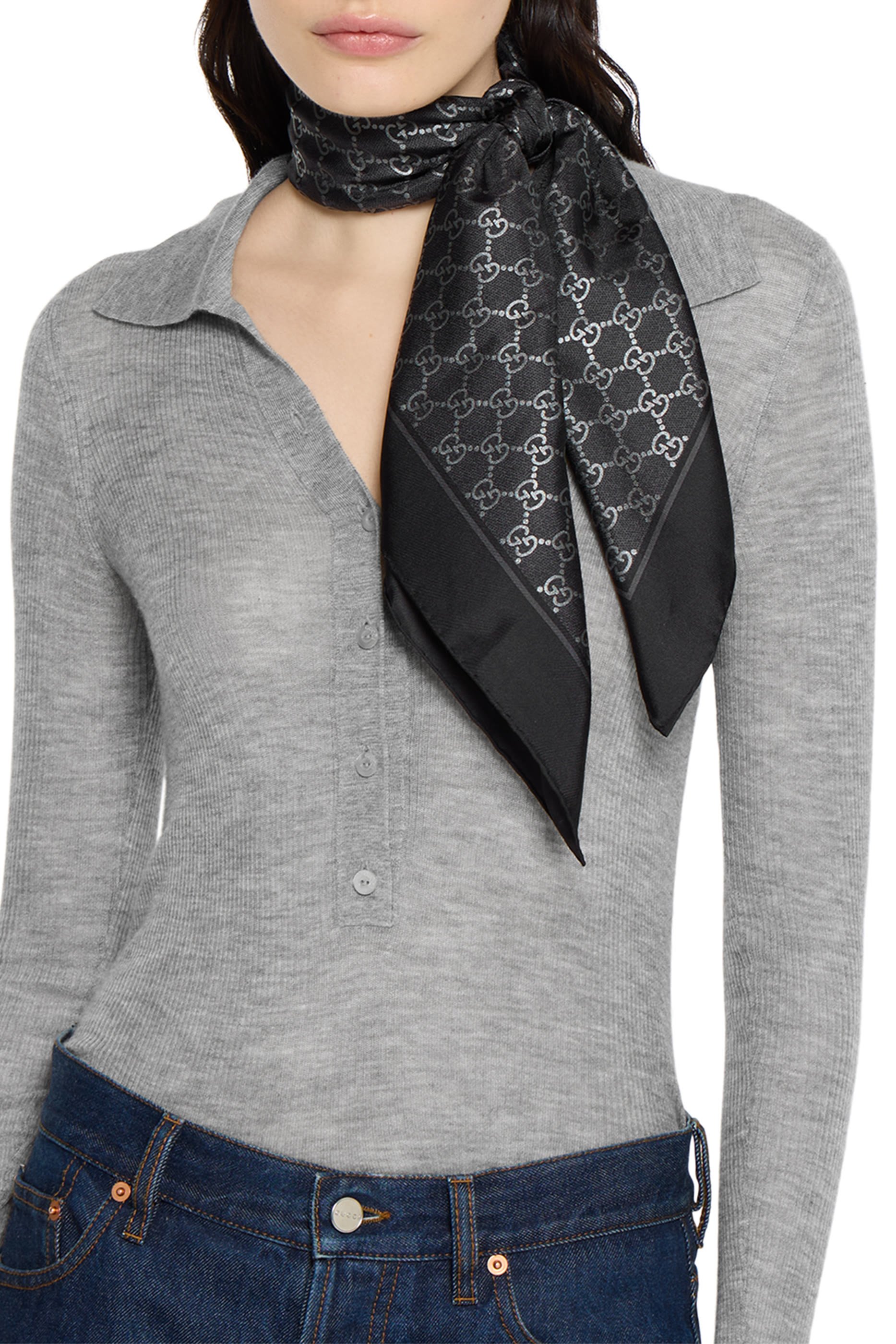 Printed Silk Carr&eacute;