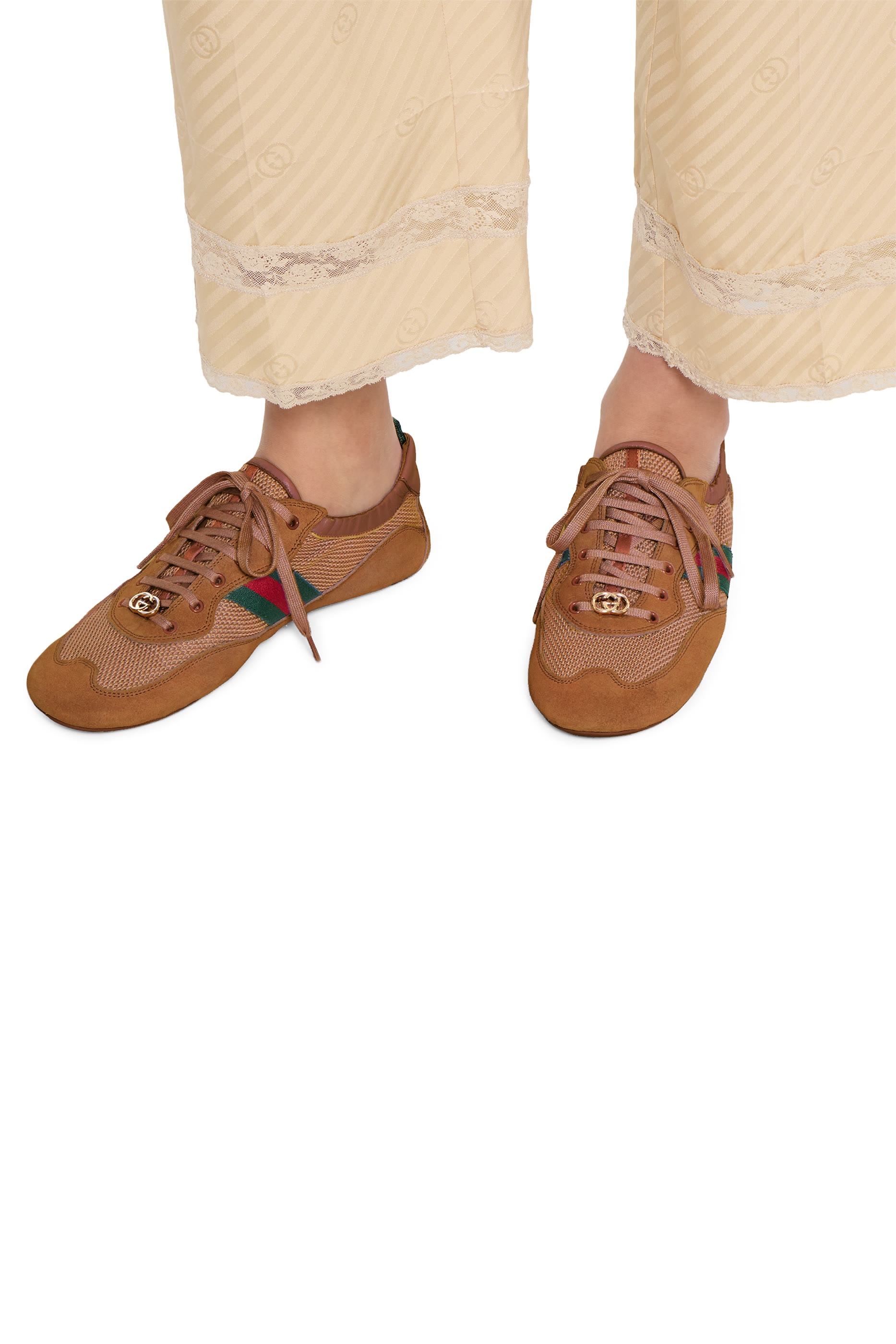 سنيكرز شيفت