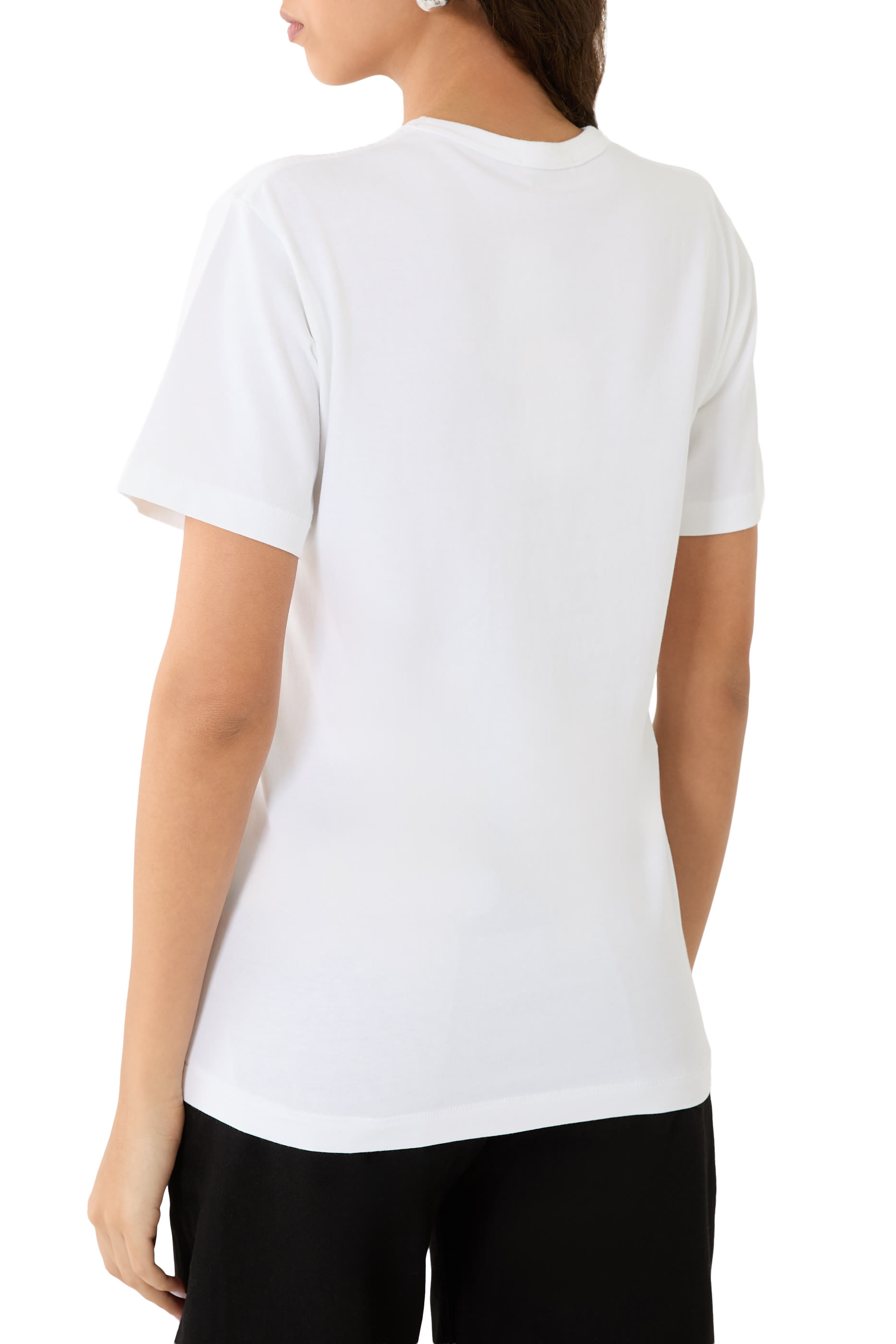 تيشيرت مطرز بمرساة