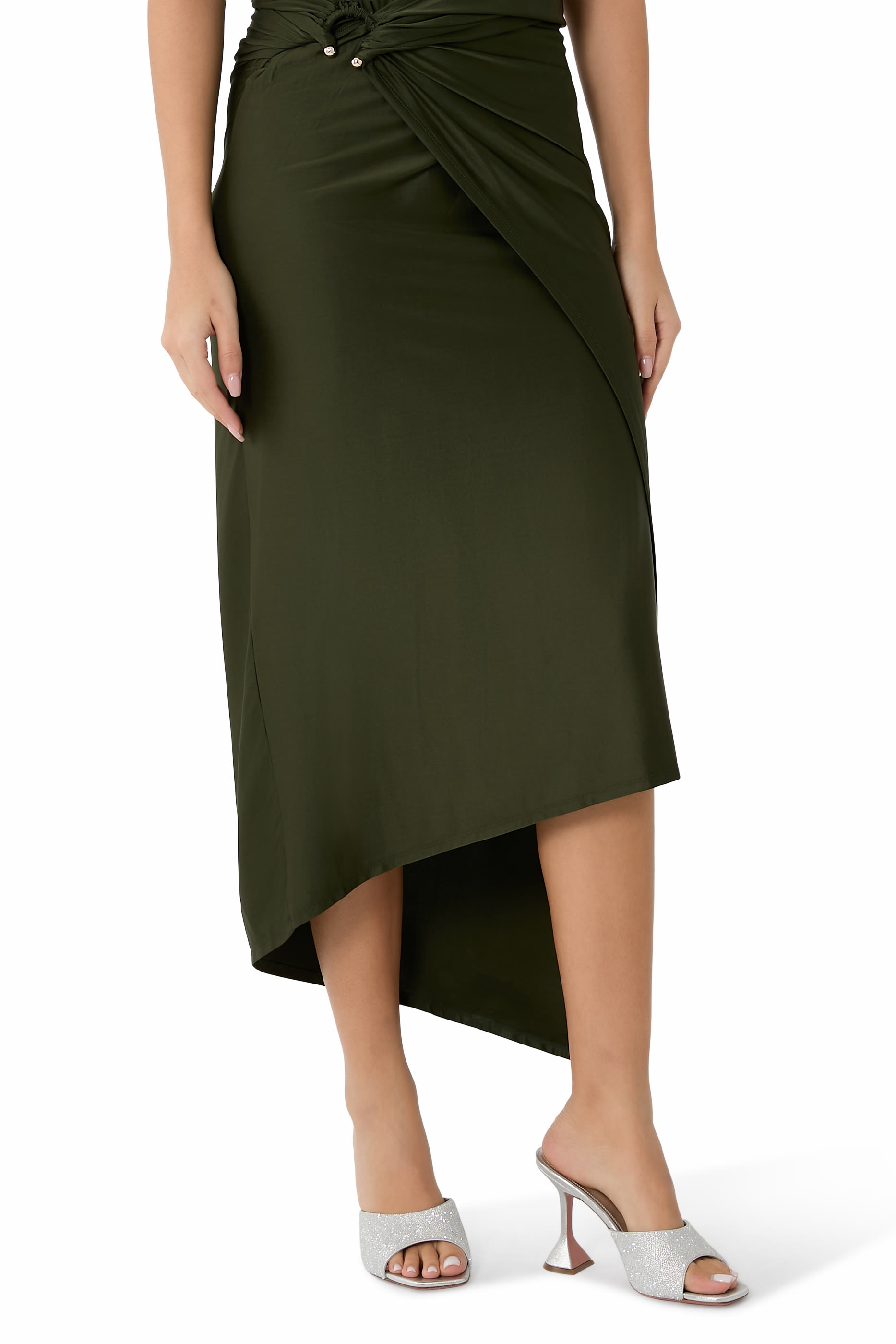 حذاء لوبيتا 95 مفتوح من الخلف بمقدمة مفتوحة وكعب عريض