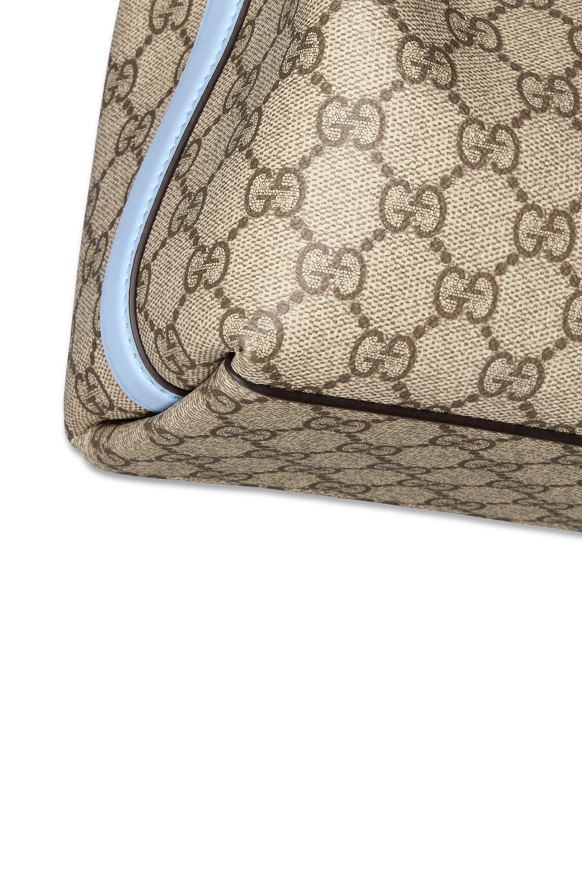 حقيبة باكيت صغيرة بشعار حرفي الماركة